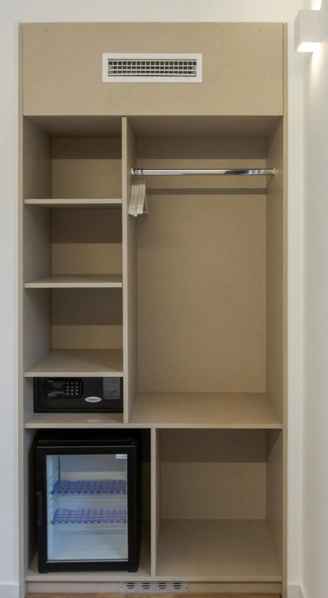 wardrobe in Fontanella Green House