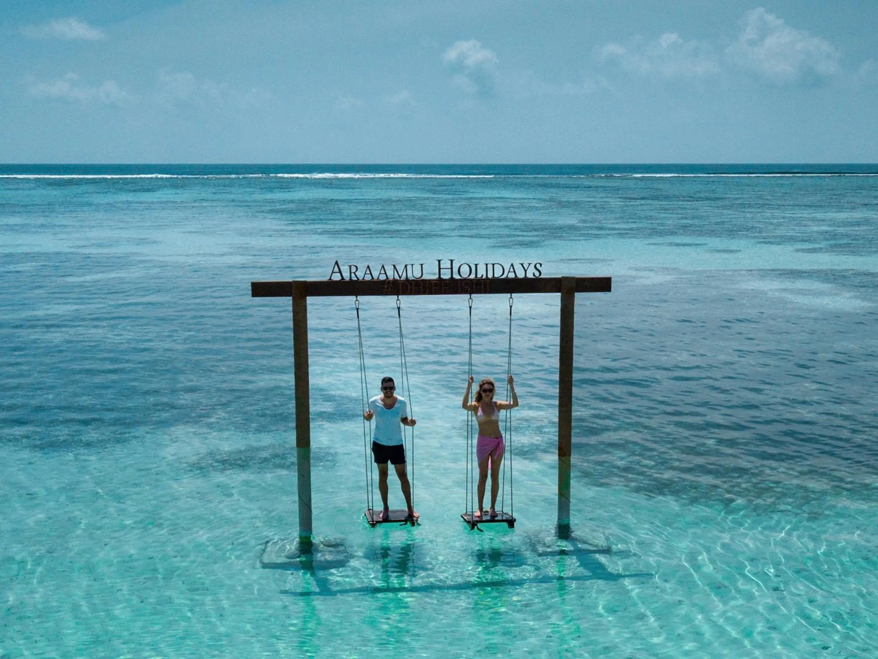 Beach in Araamu Hotels Maldives at Dhiffushi