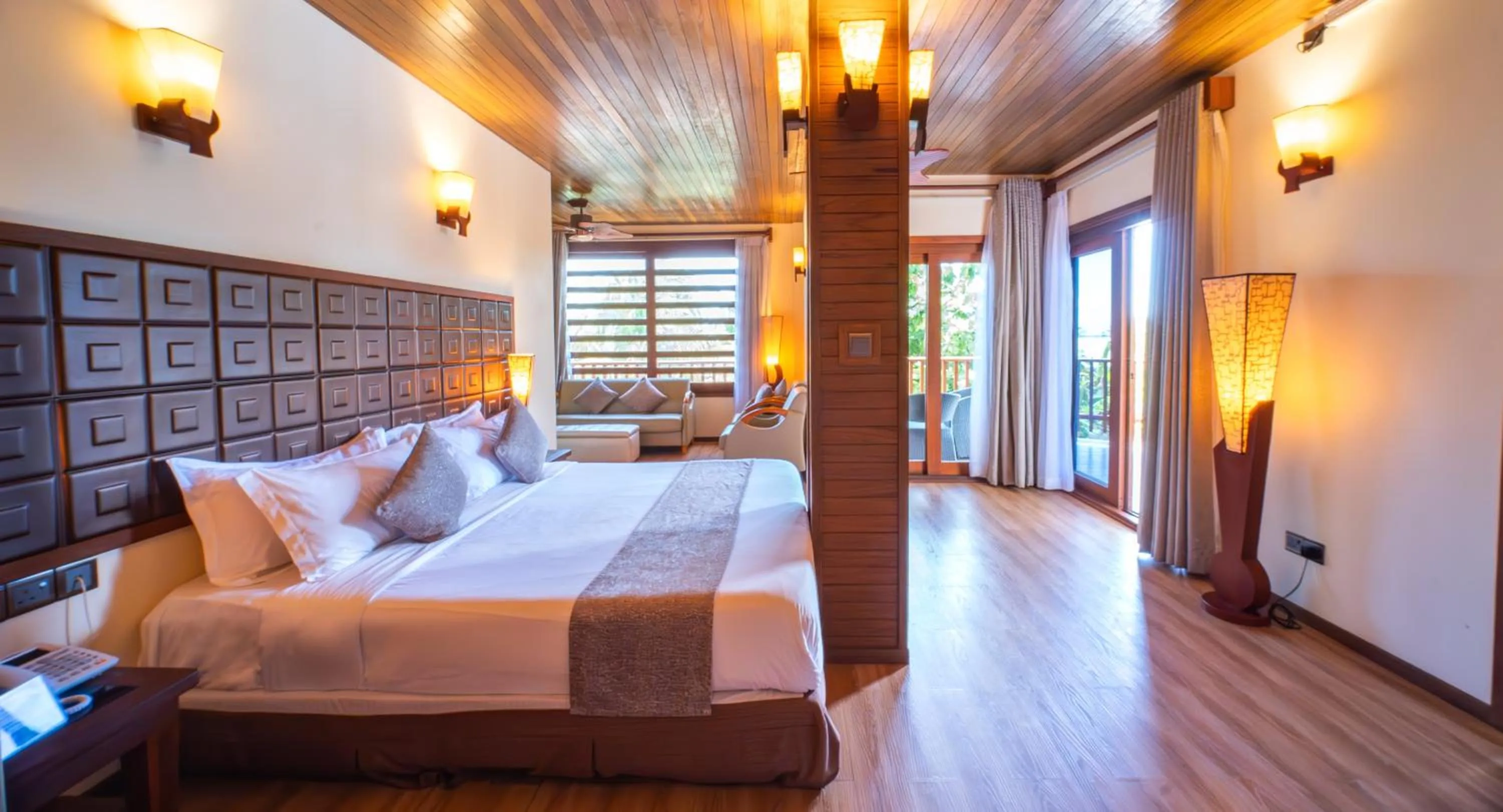 Photo of the whole room, Bed in Araamu Hotels Maldives at Dhiffushi