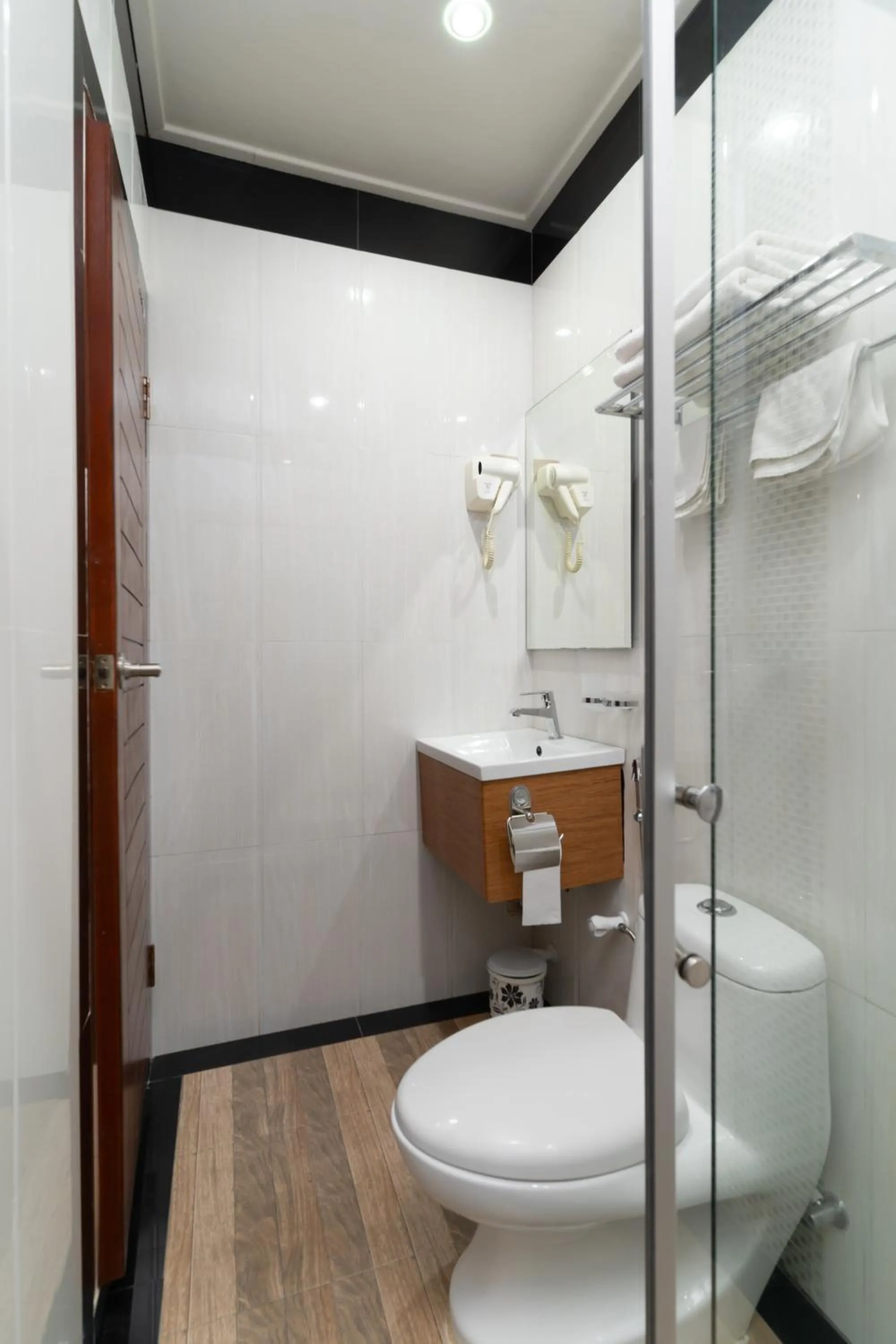 Toilet in Nala Veli Villa