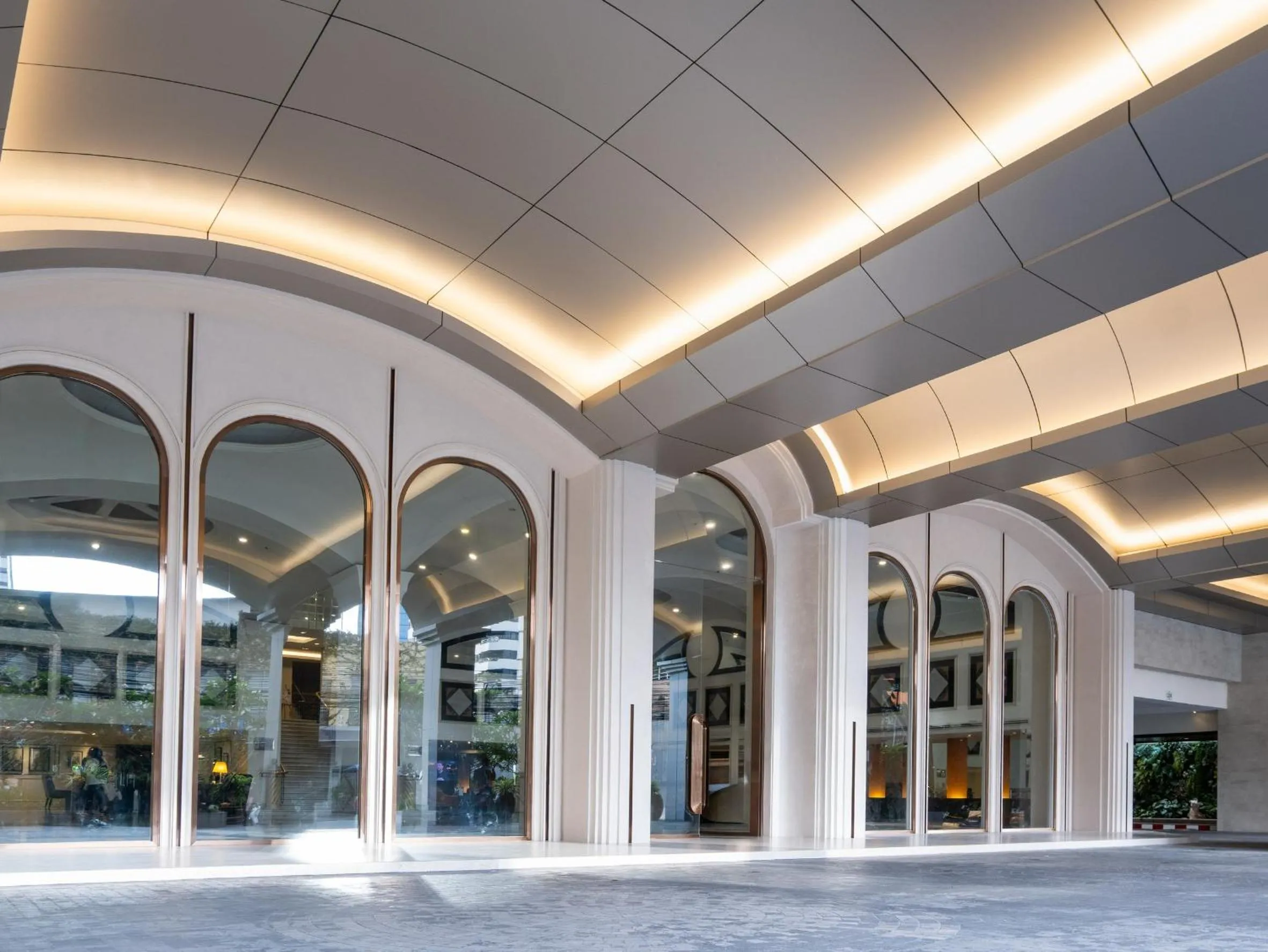Facade/entrance in Rembrandt Hotel Bangkok