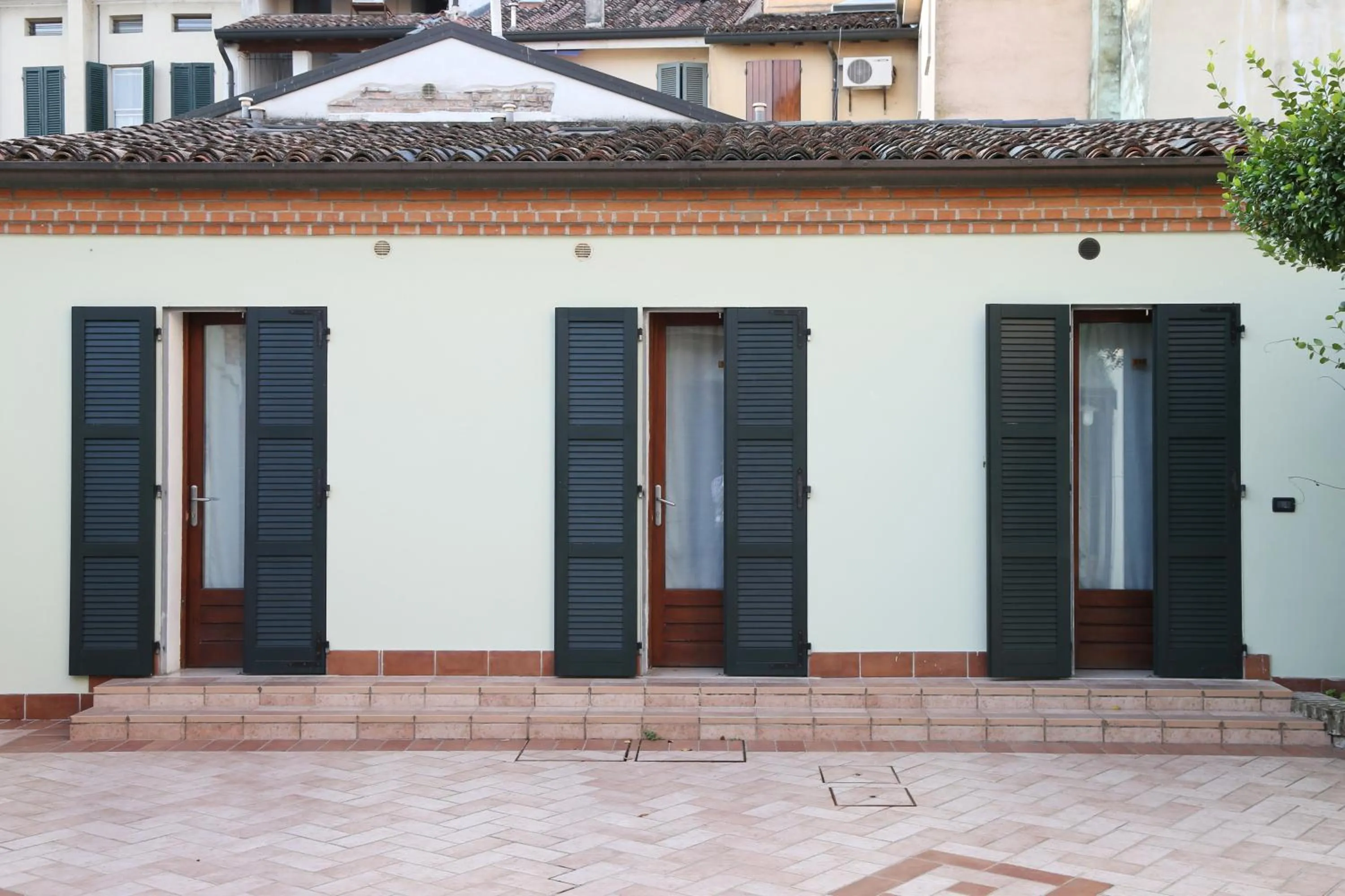 Property building in Abbazia Bed & Breakfast, MantegnaHotels