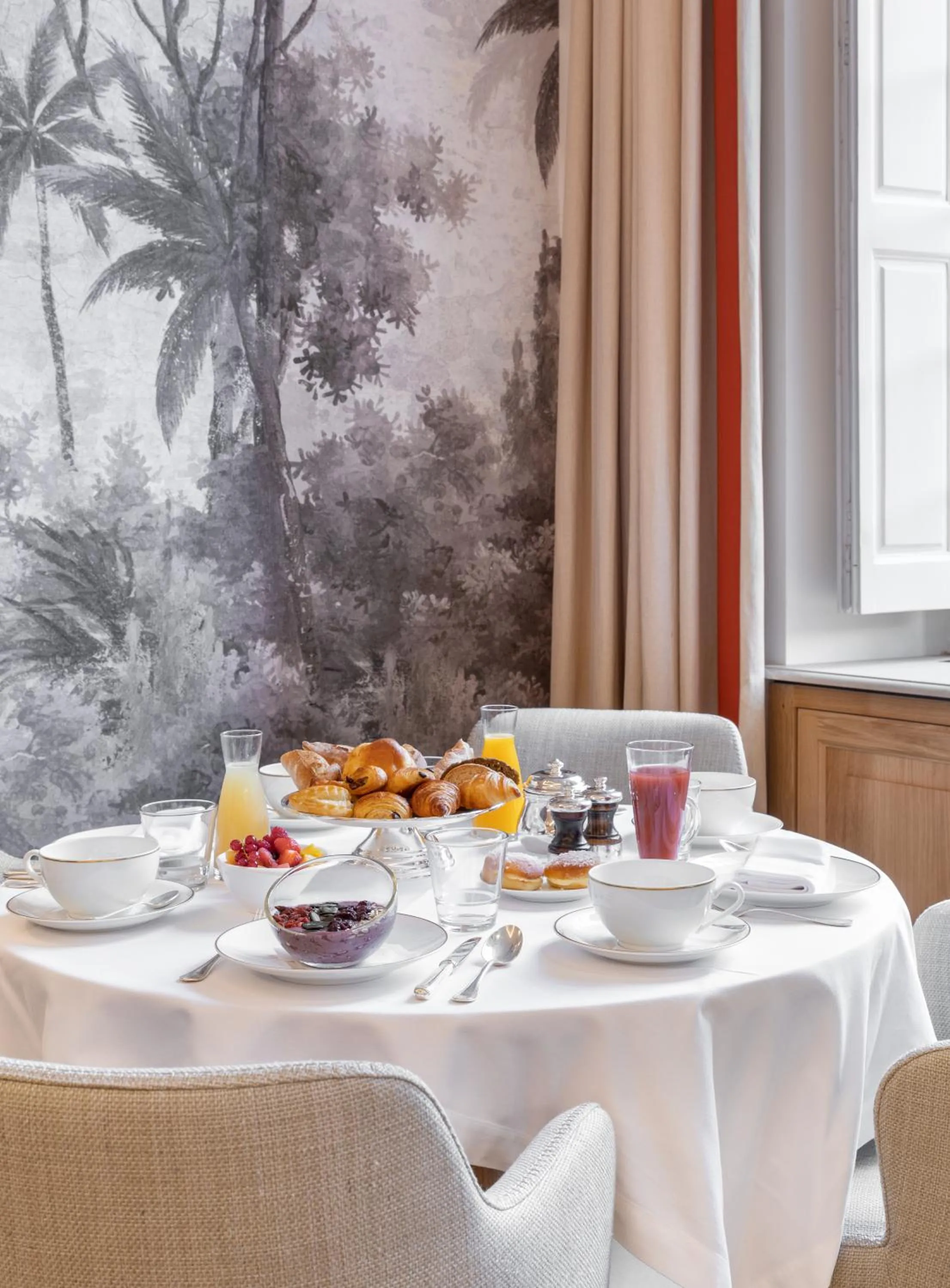 Breakfast in Airelles Pan Dei Palais