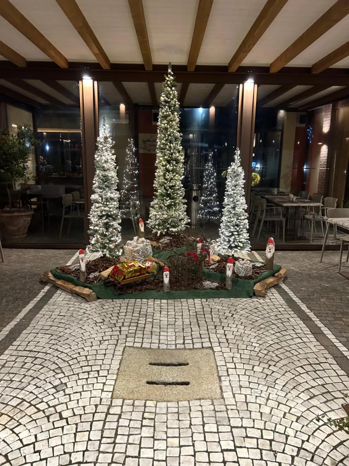 Decorative detail in Luna Residence Hotel