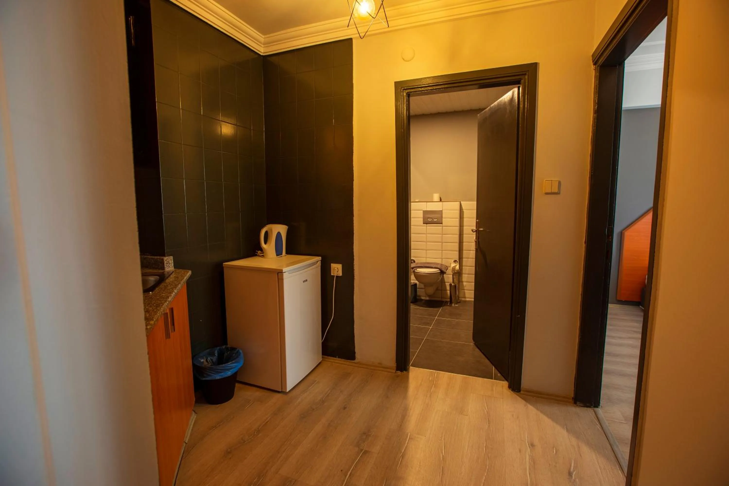 Shower in HMA Hotel & Suites