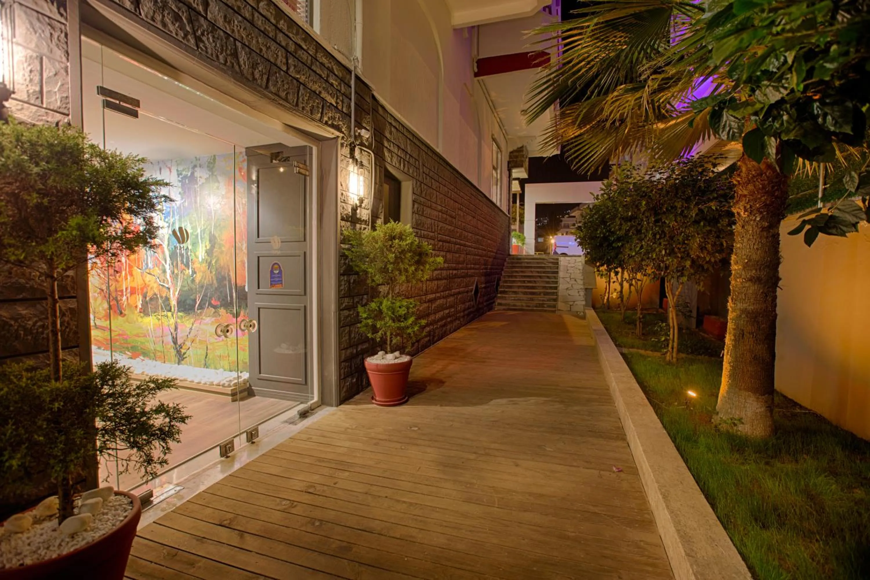 Facade/entrance in HMA Hotel & Suites