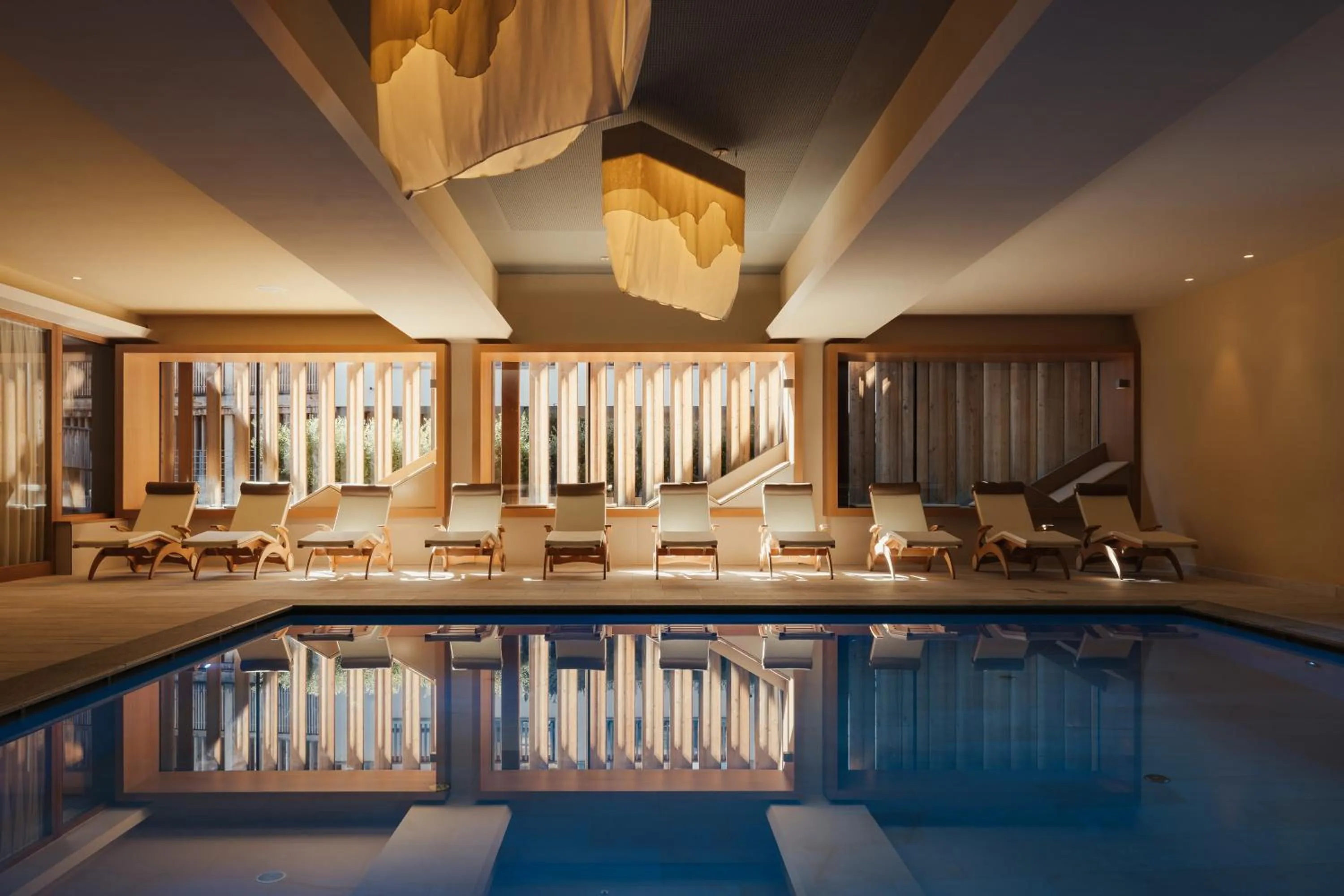 Swimming pool in Hotel Diamant