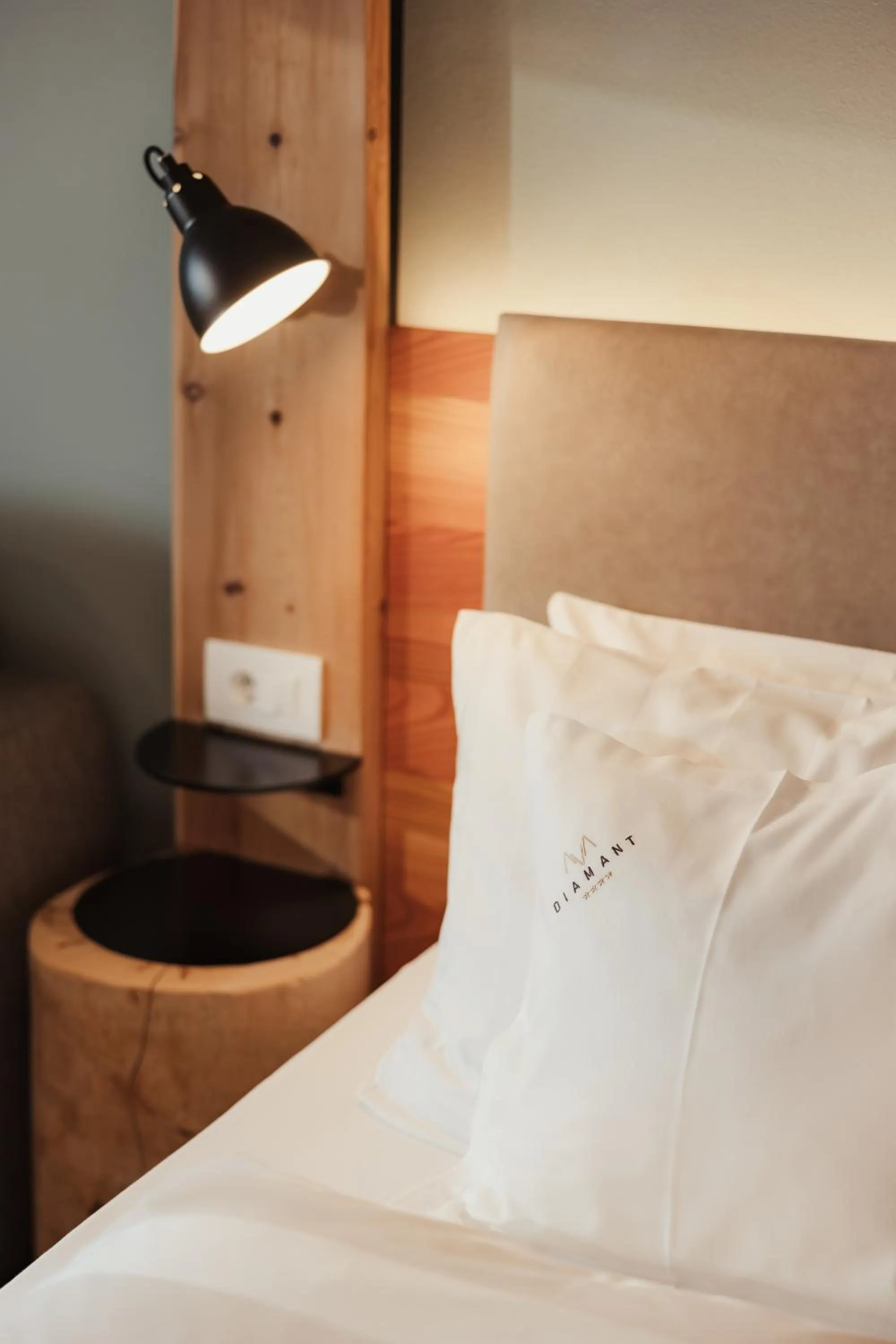 Bed in Hotel Diamant