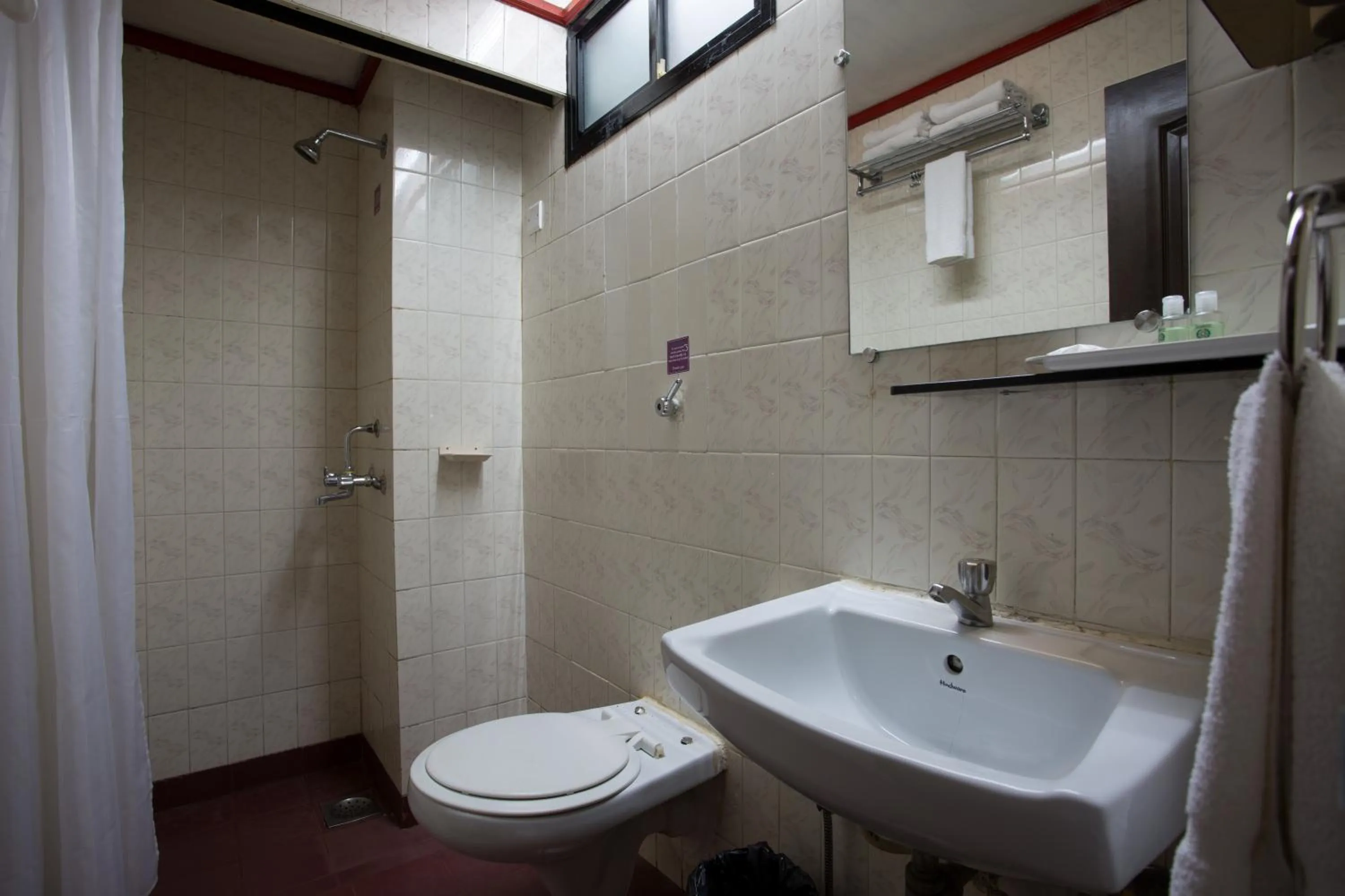 Shower in Resort Lagoa Azul