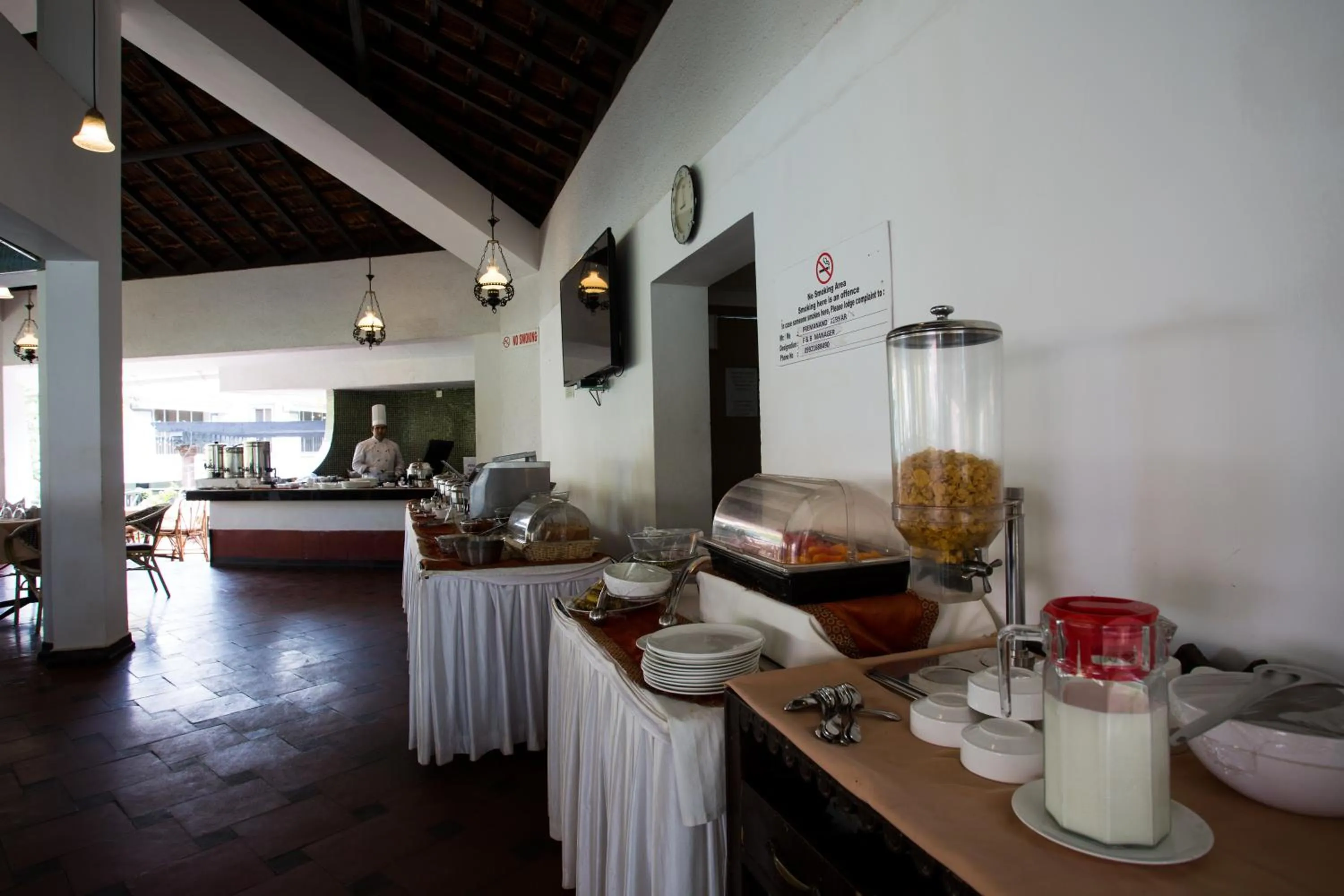 Breakfast in Resort Lagoa Azul