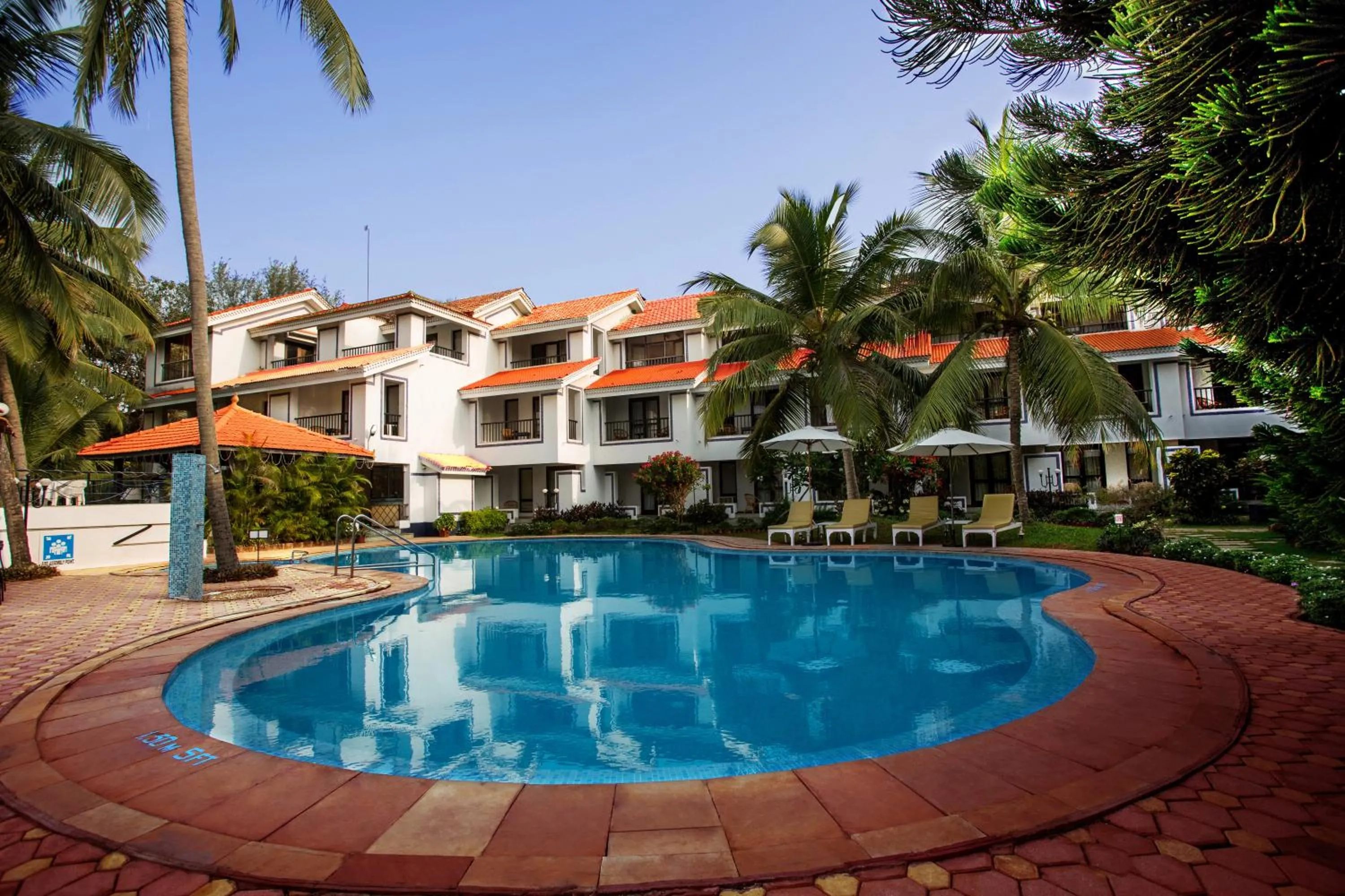 Swimming pool in Resort Lagoa Azul