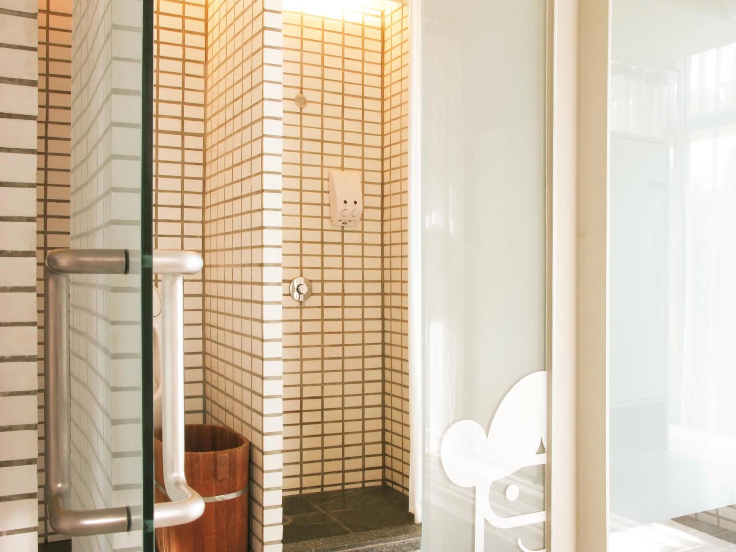 Shower in Refillnow! Hostel