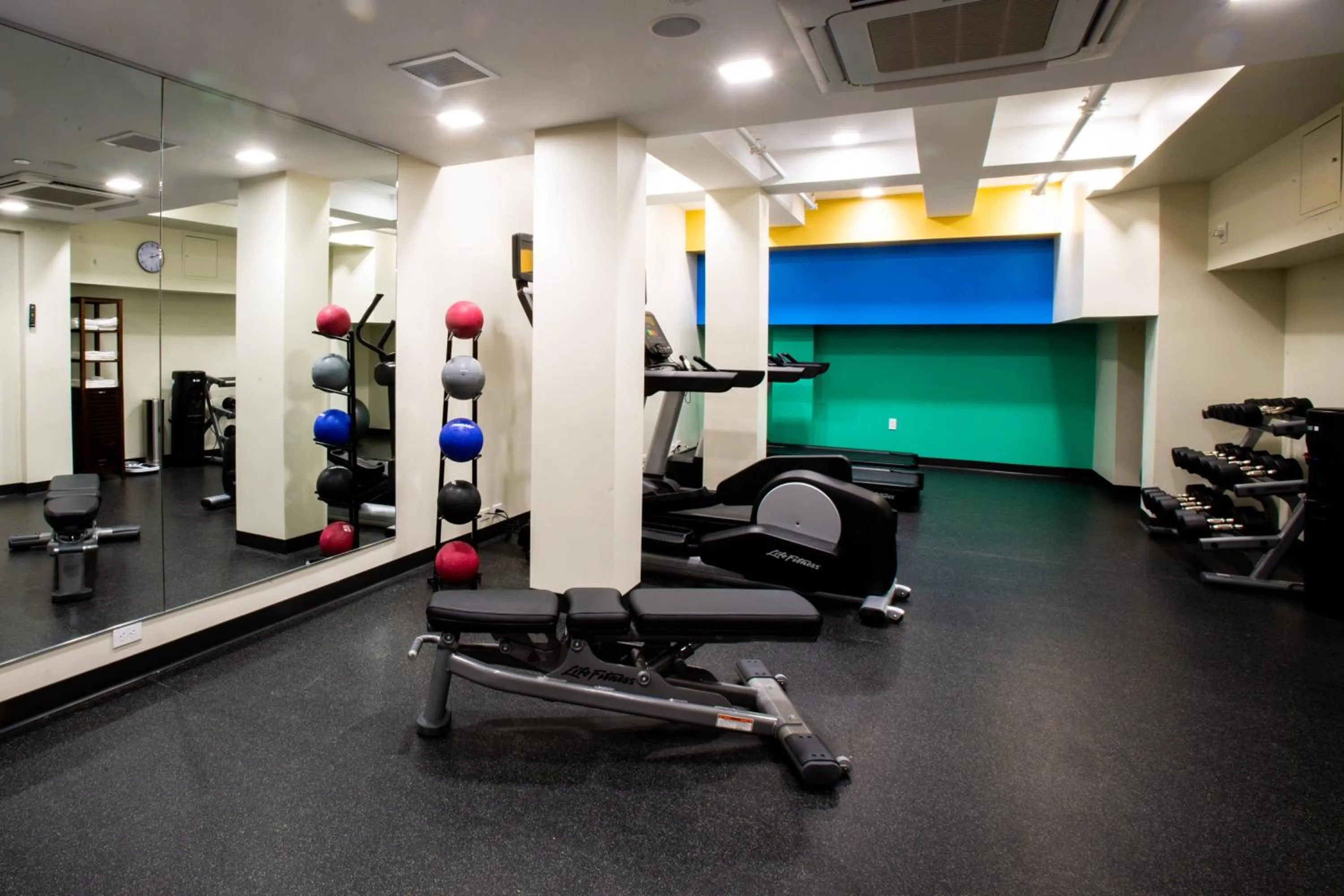 Fitness centre/facilities in Fairfield Inn & Suites by Marriott Philadelphia Downtown/Center City