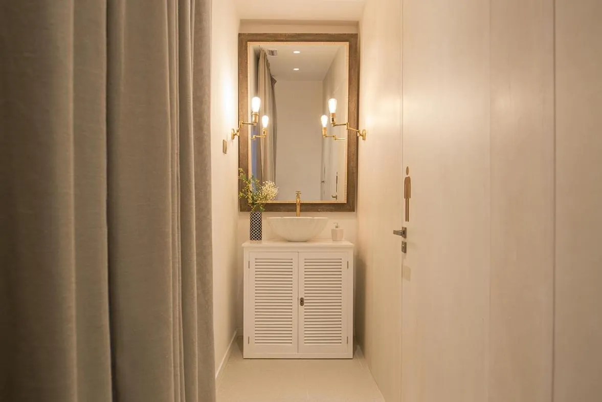 Bathroom in Cabot Romantic- Adults Only