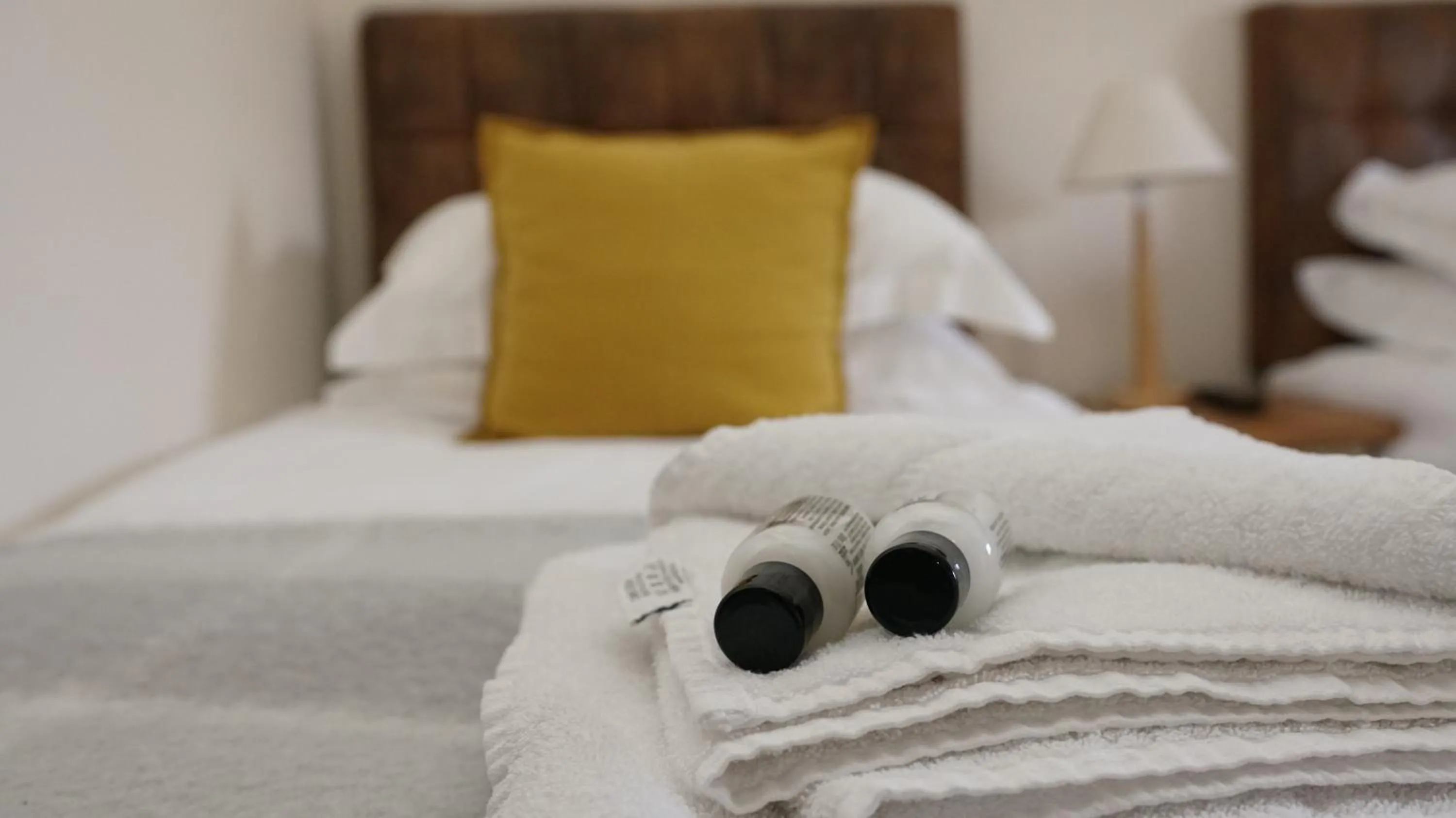 Bed in The Horseshoe Inn