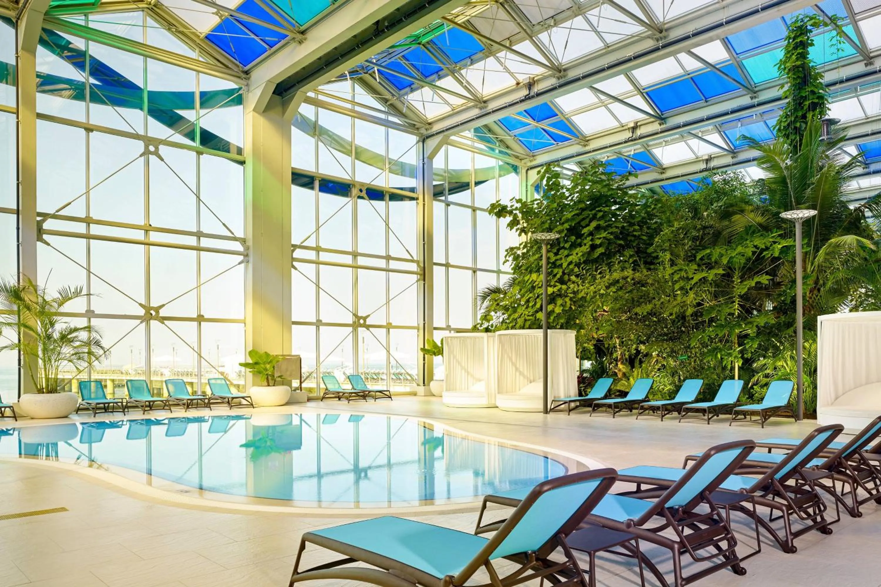 Swimming pool in Paragraph Resort & Spa Shekvetili, Autograph Collection