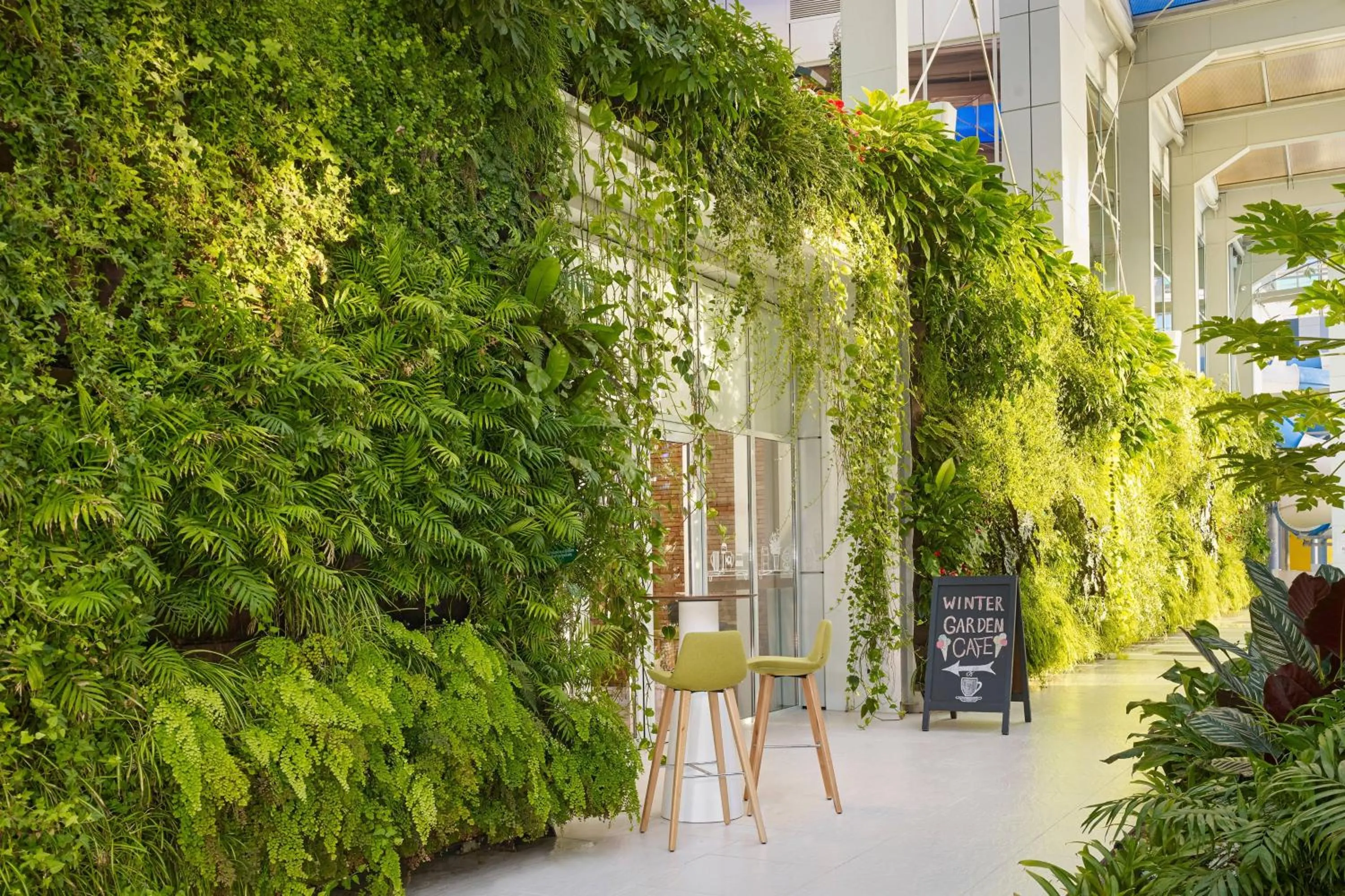 Lounge or bar in Paragraph Resort & Spa Shekvetili, Autograph Collection