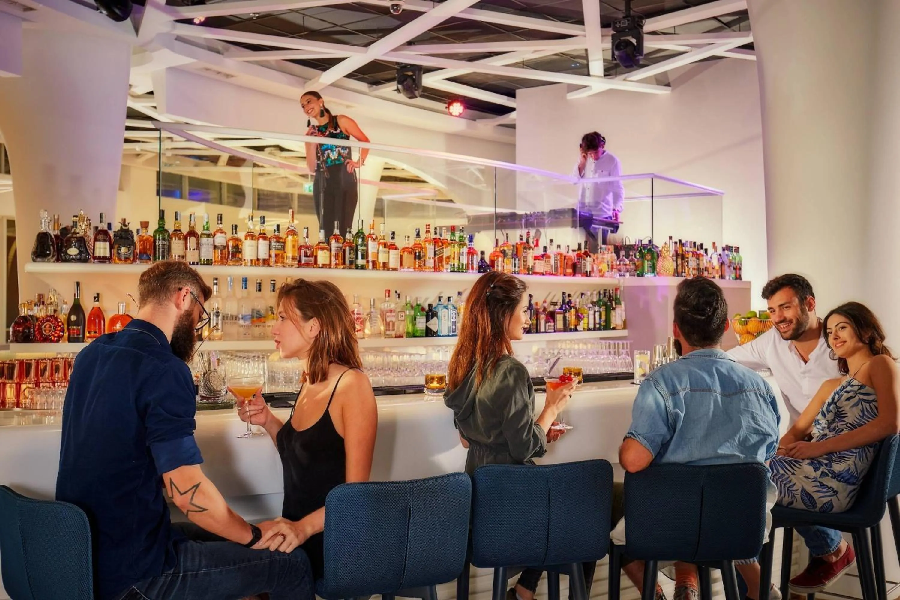 Lounge or bar in Paragraph Resort & Spa Shekvetili, Autograph Collection