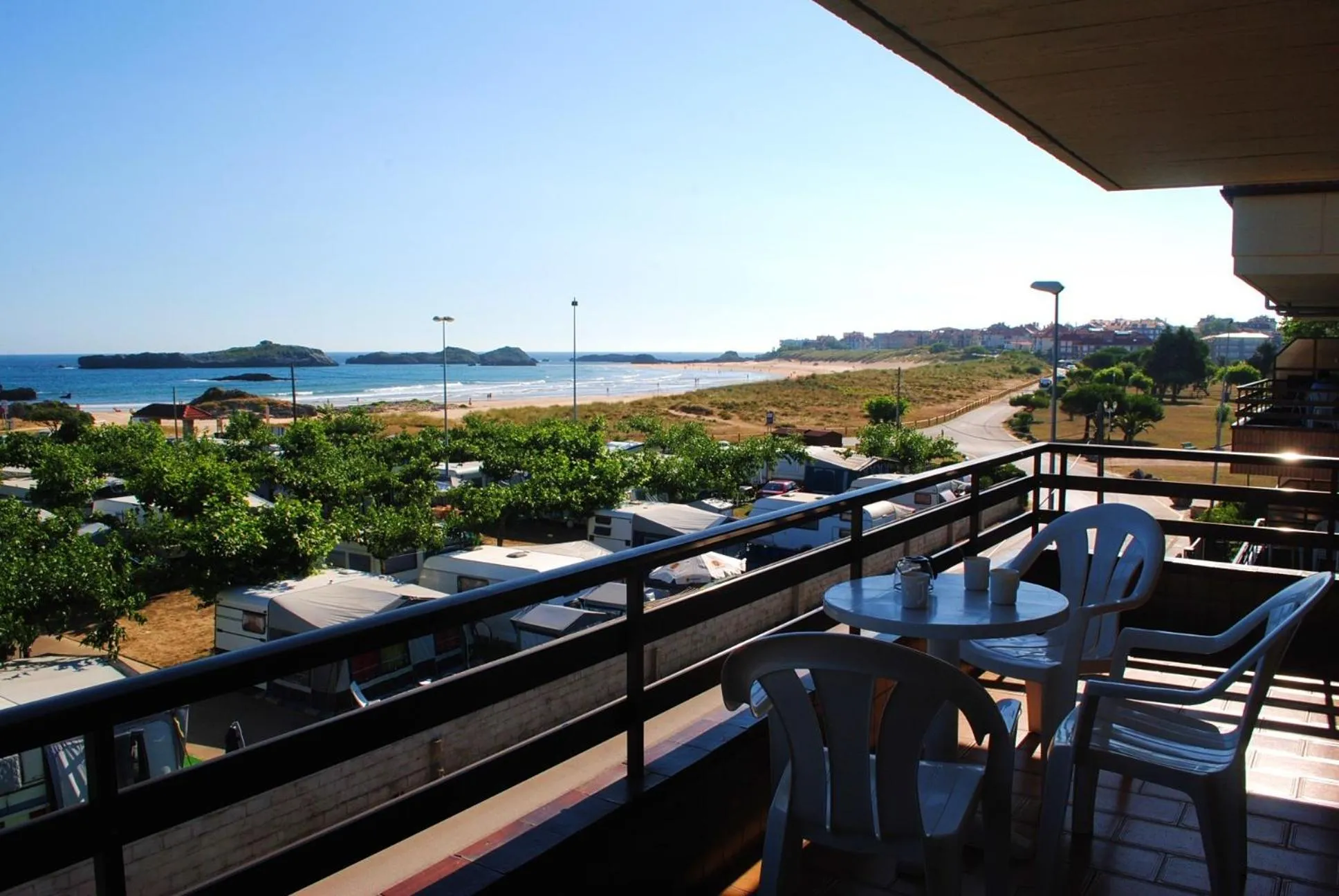 Day in Apartamentos Suaces