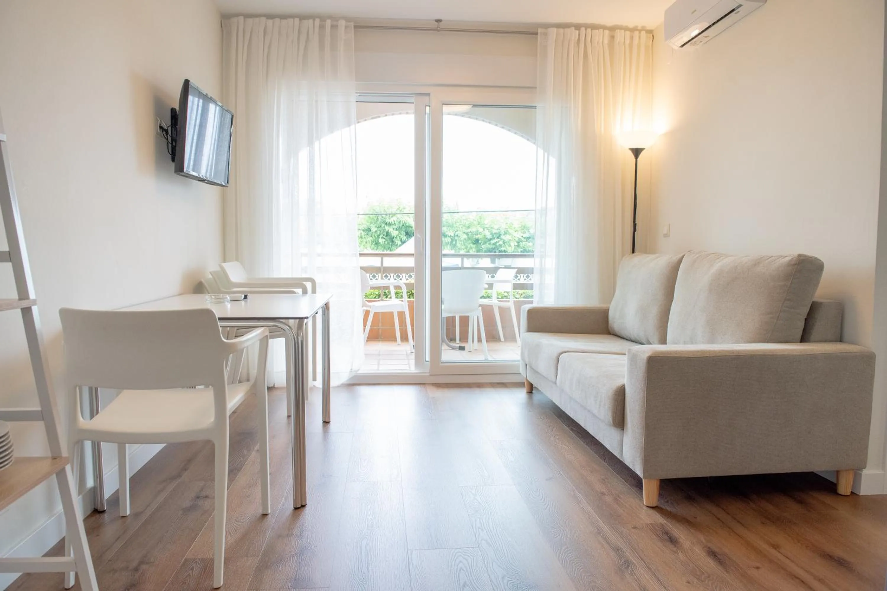 Living room in Apartamentos Suaces