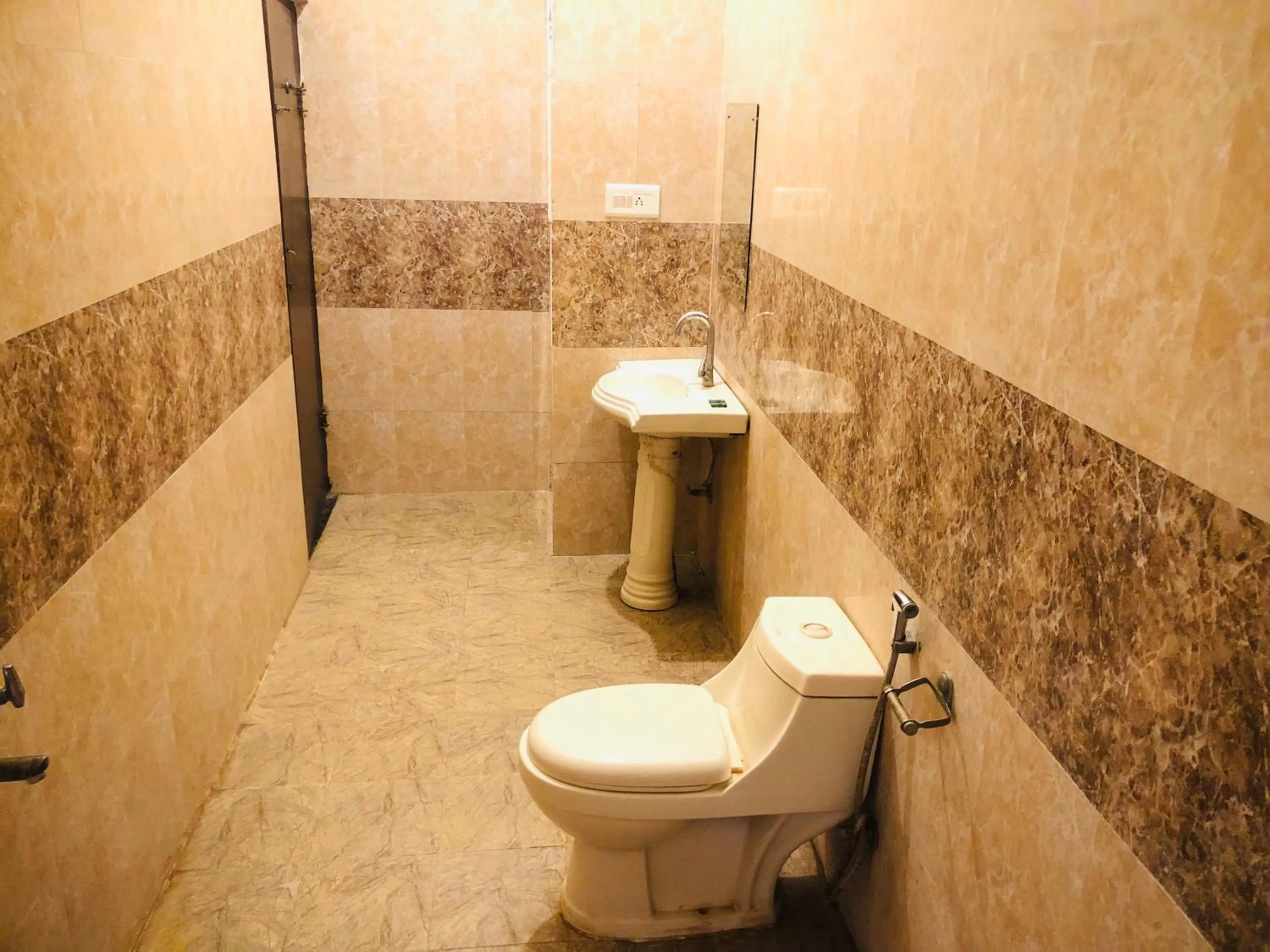 Toilet in Hotel Ranthambore Haveli