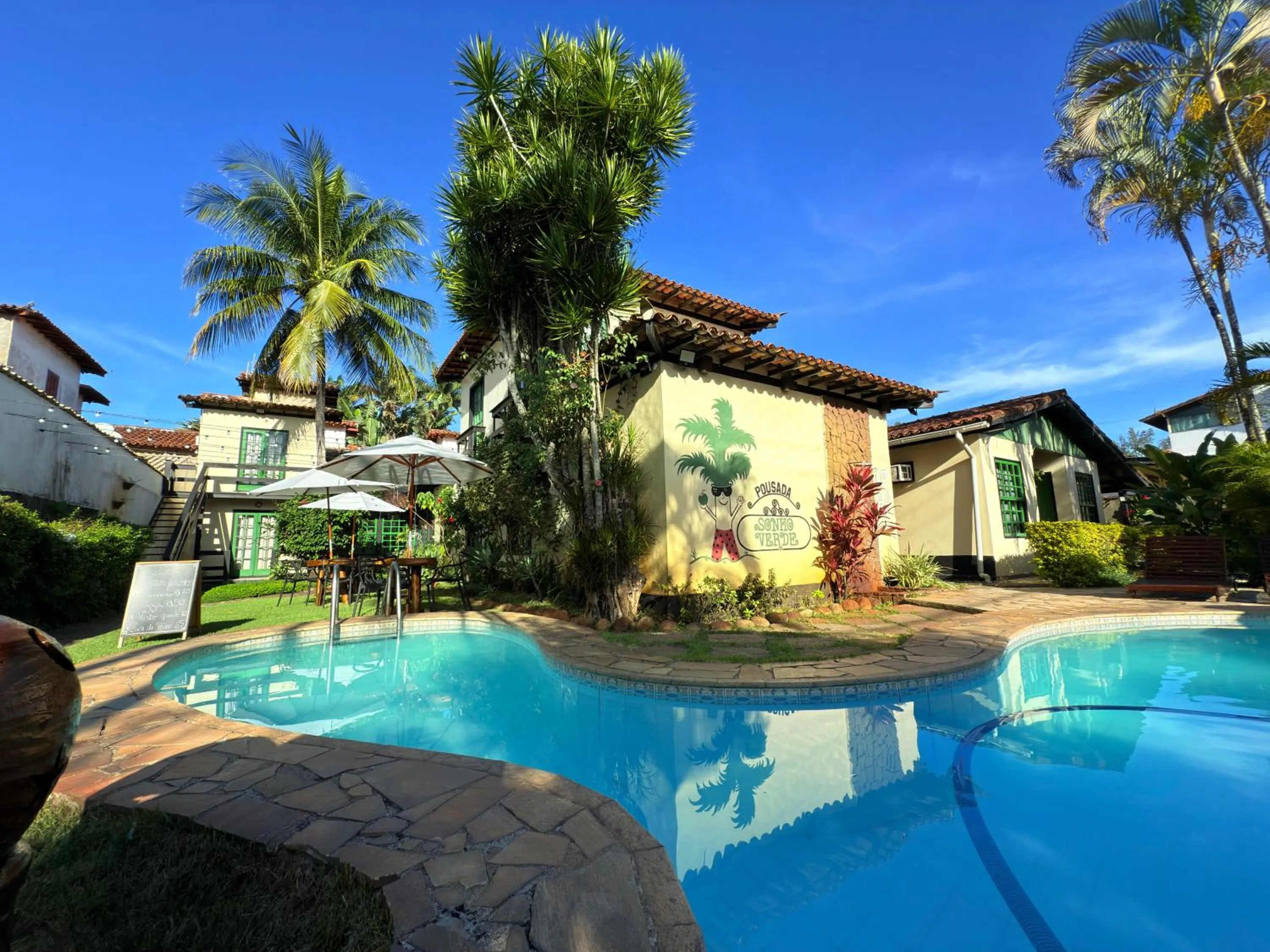 Property building in Pousada Sonho Verde