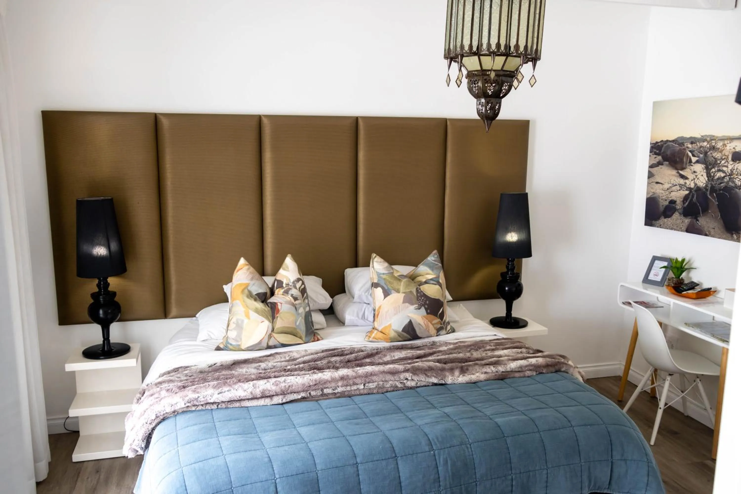 Bed in The Rez Guesthouse