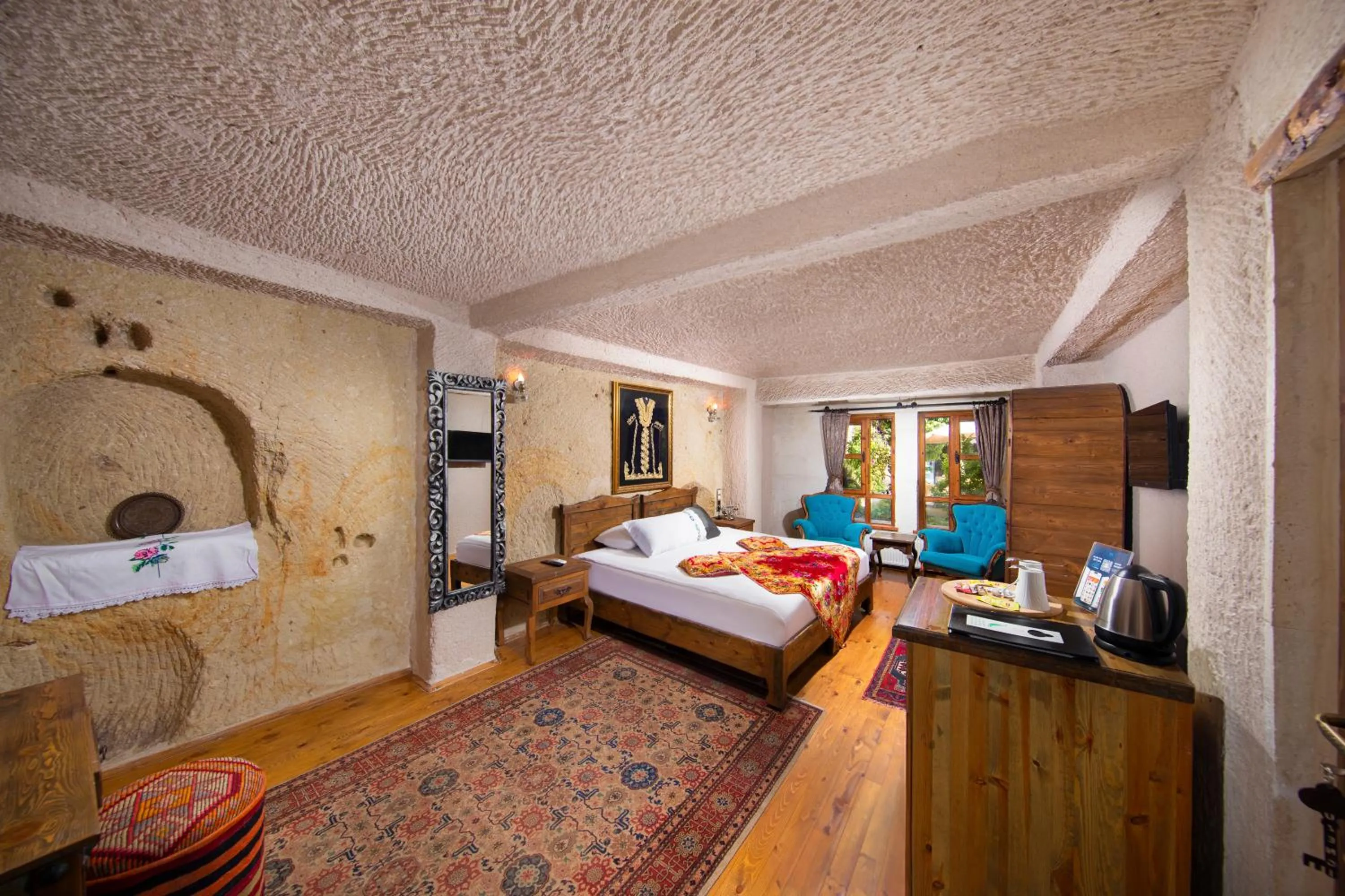 Photo of the whole room, Bed in Aja Cappadocia Cave Hotel