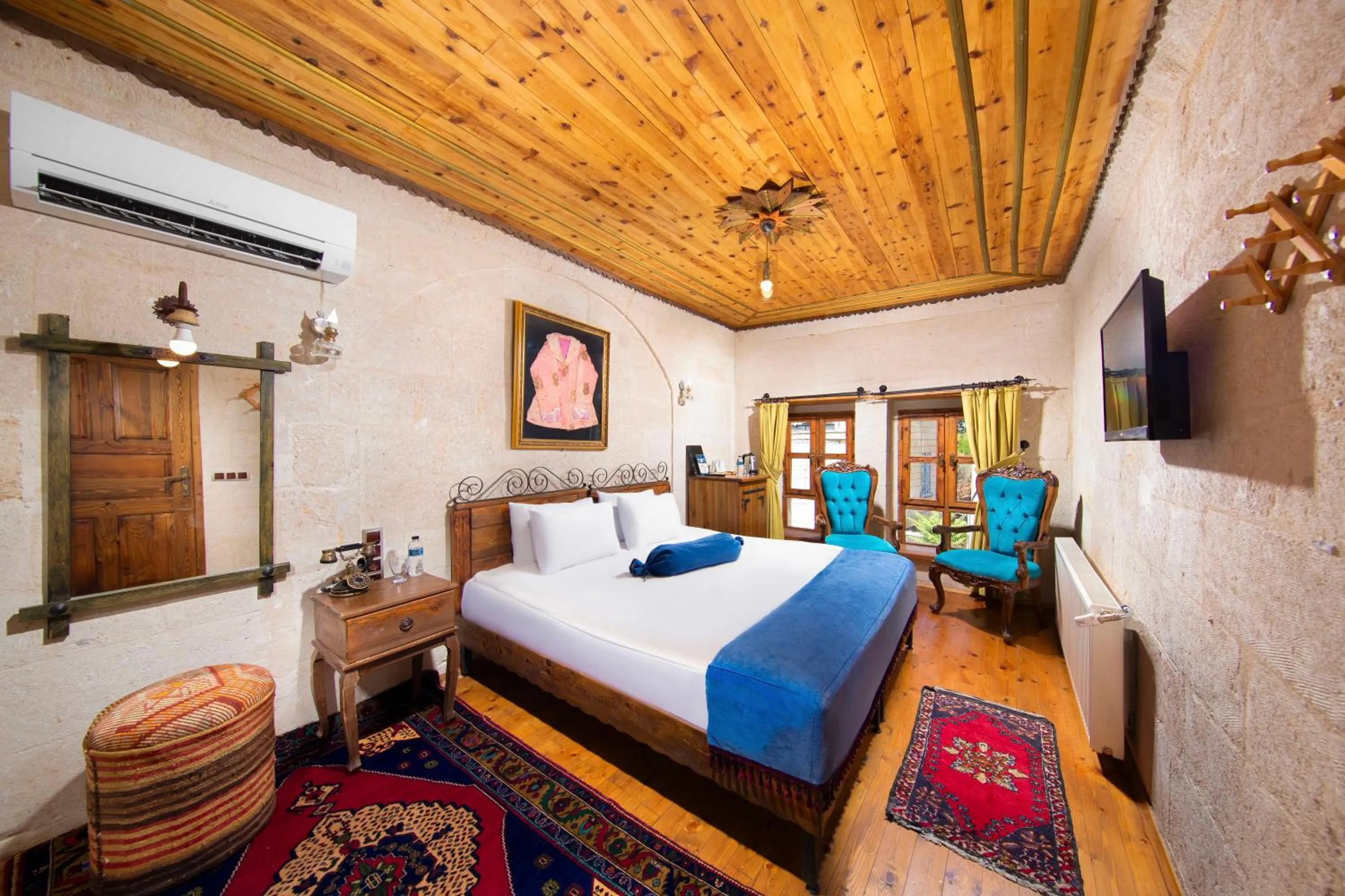 Photo of the whole room, Bed in Aja Cappadocia Cave Hotel