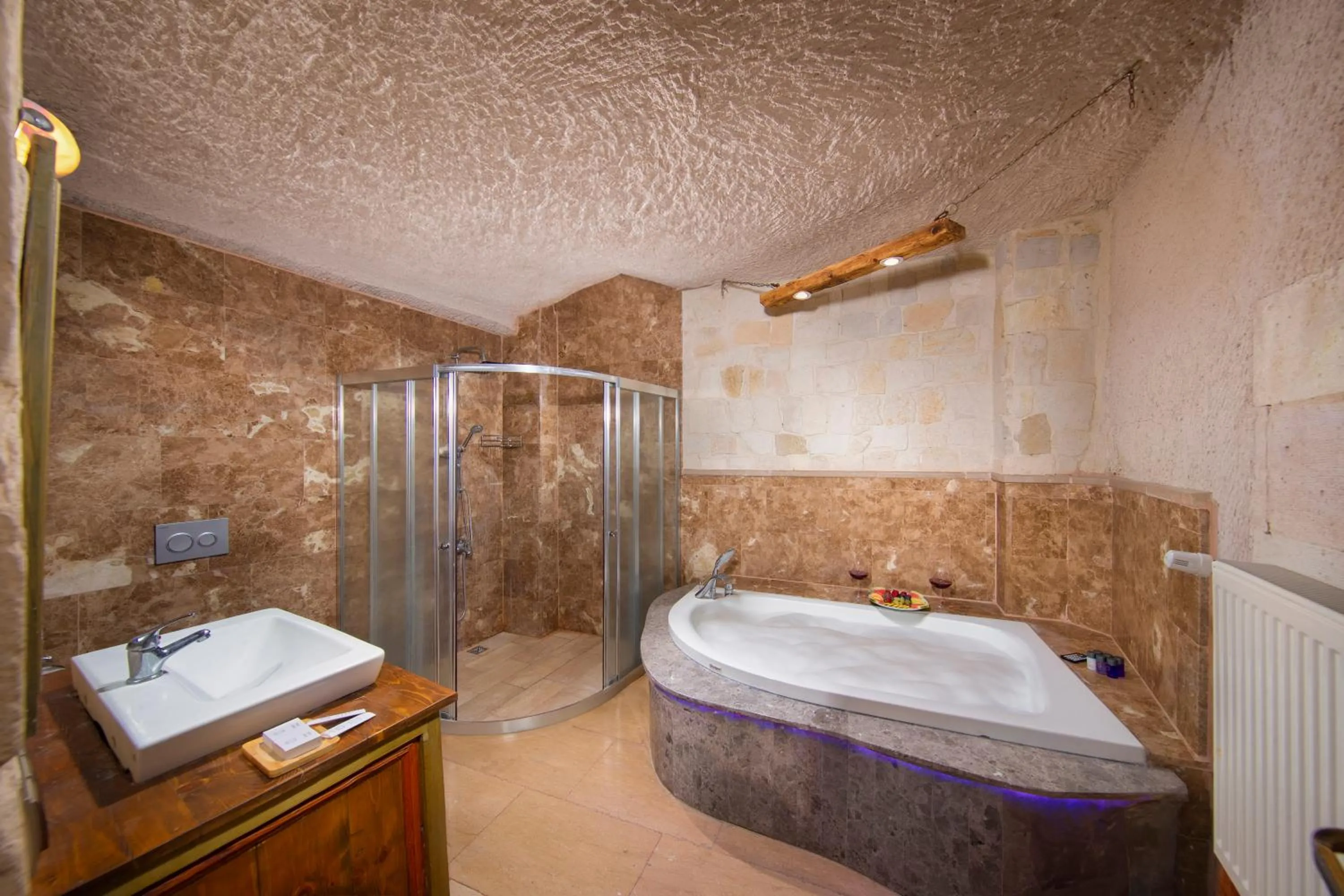 Shower in Aja Cappadocia Cave Hotel