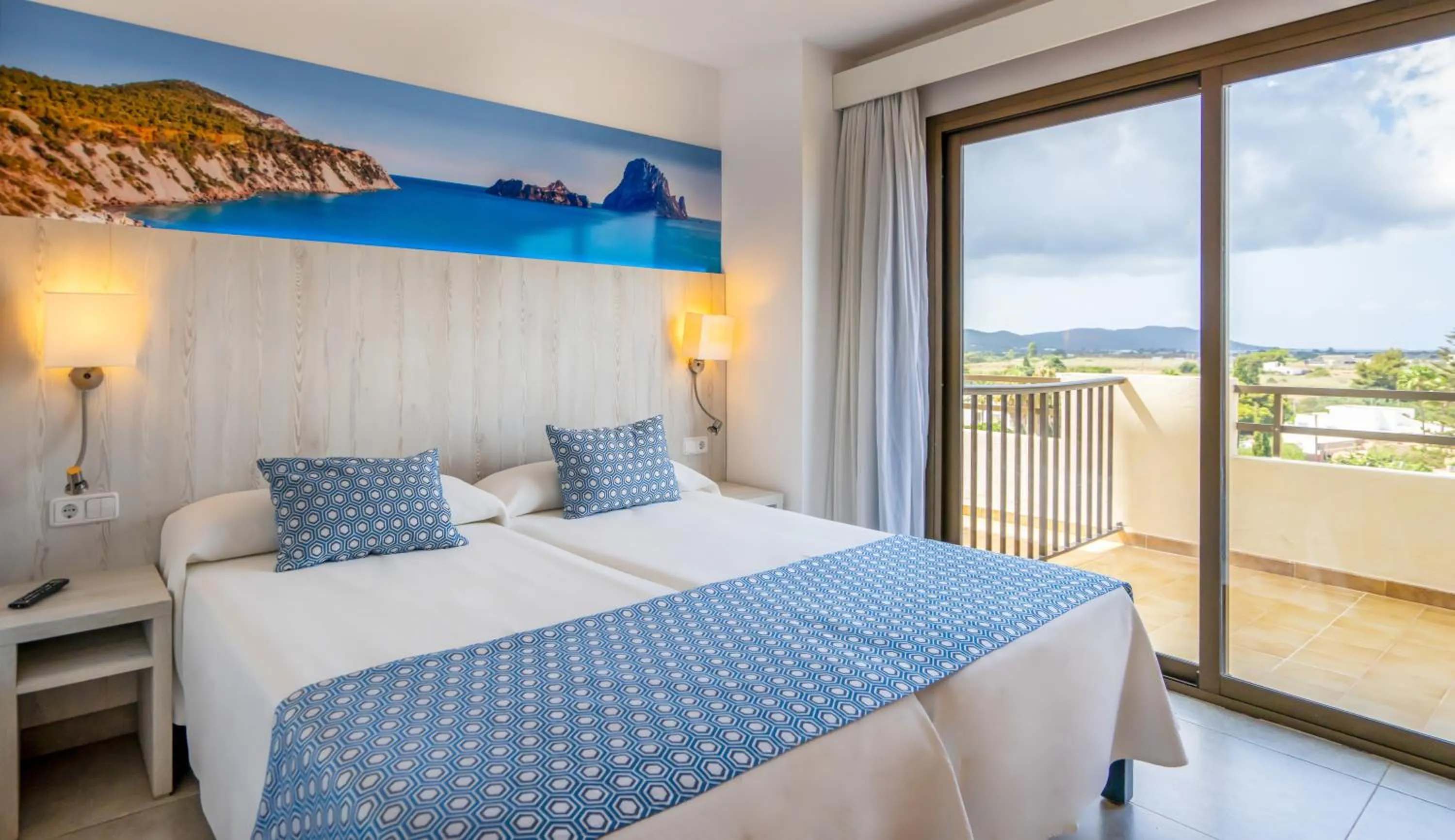 Bed in Club Can Bossa