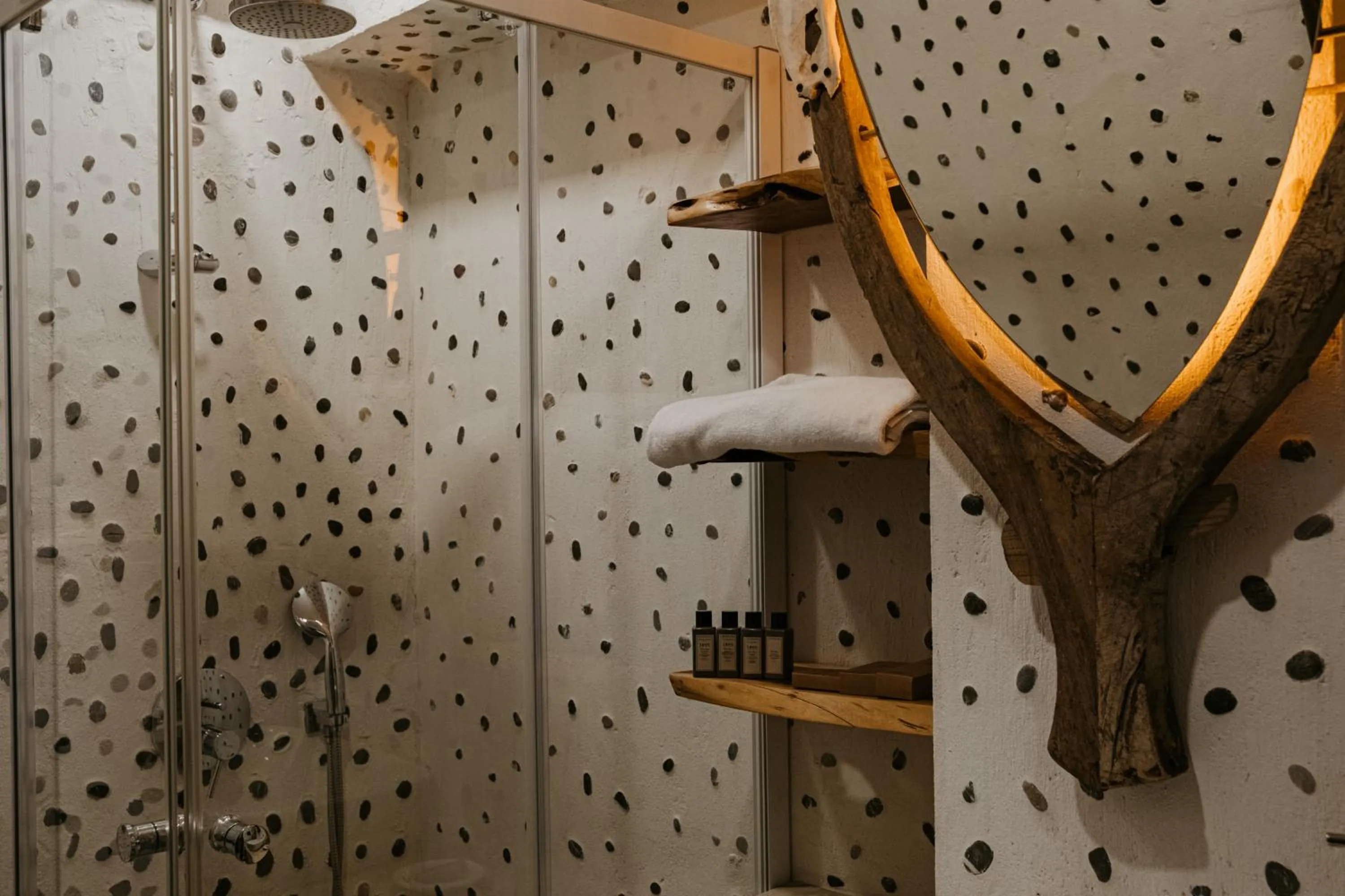 Shower in Casa Margot Hotel - Adults Only