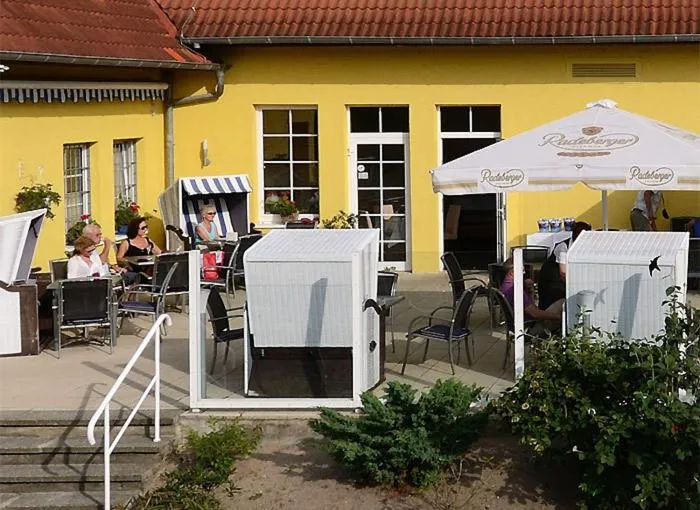 Facade/entrance in Seehotel Düne