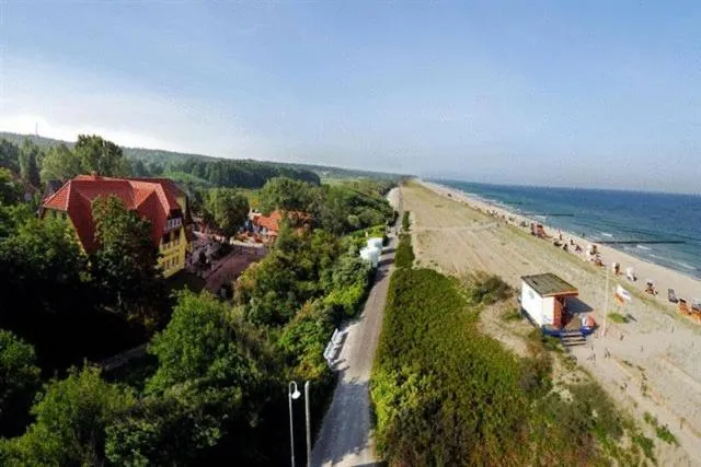 Facade/entrance in Seehotel Düne