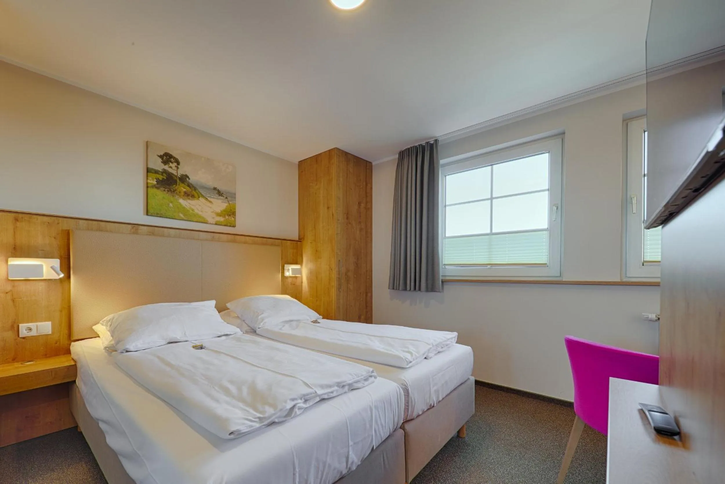 Bed in Seehotel Düne