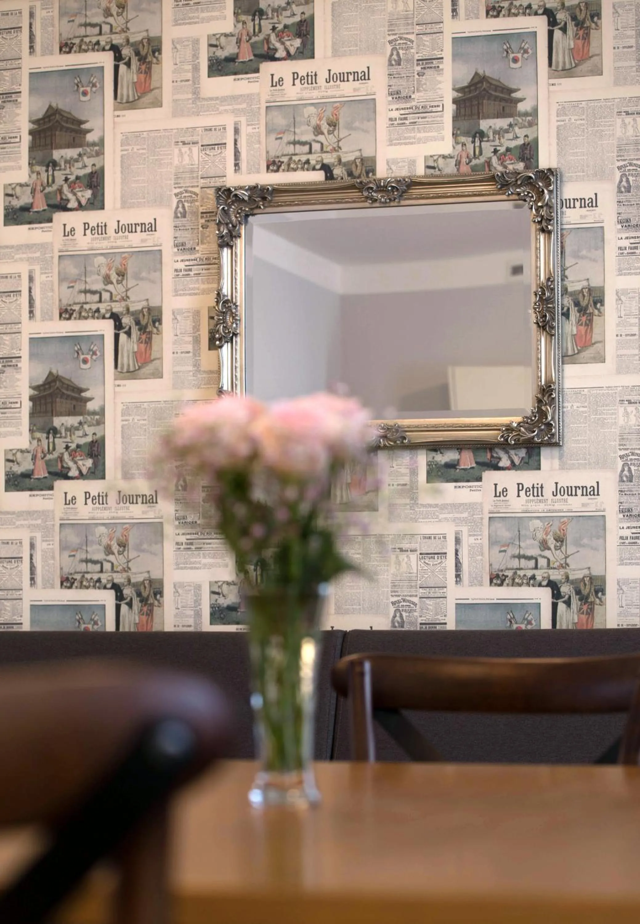 Decorative detail in SeNo6 Apartments