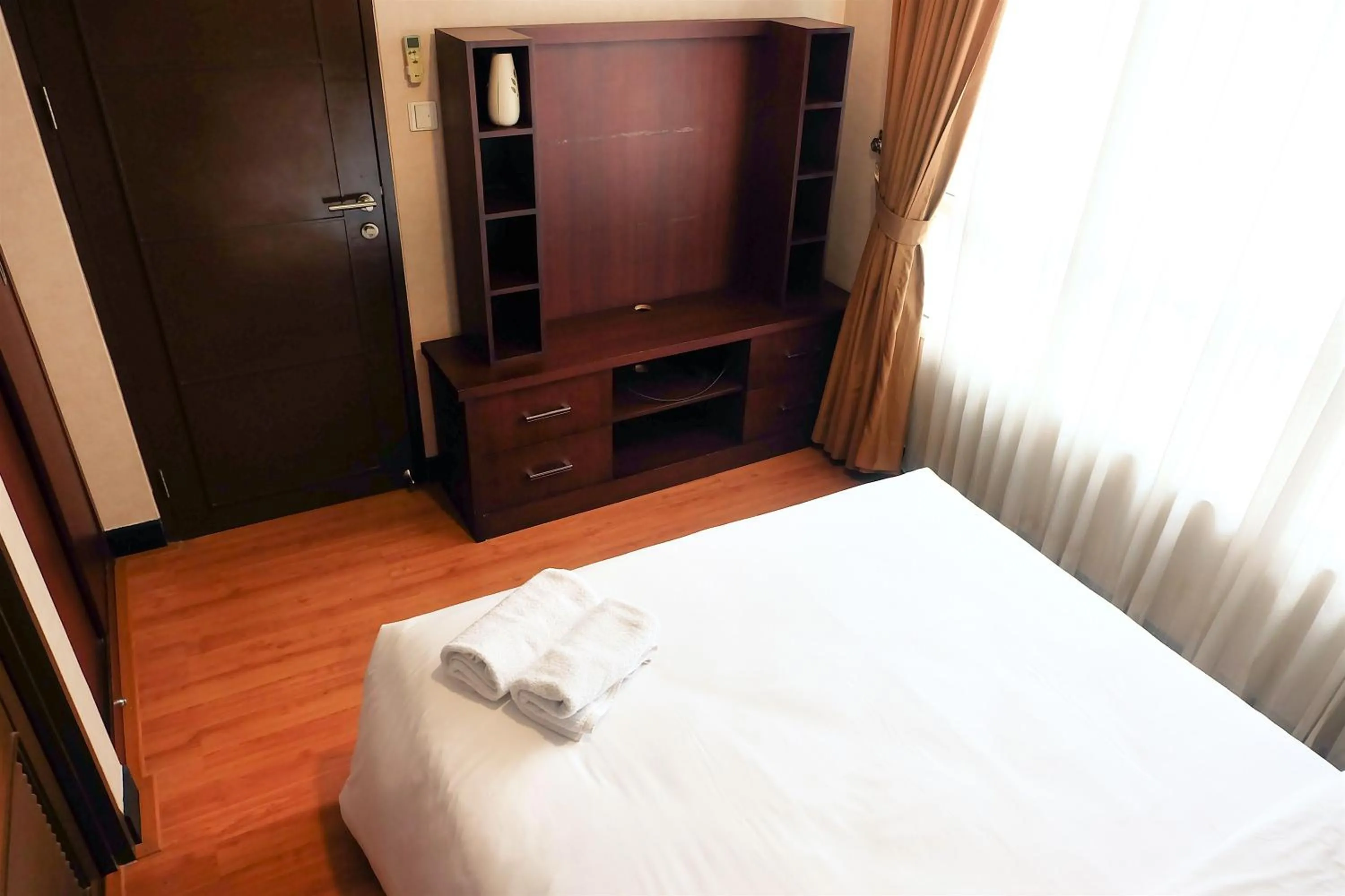 Apartment in 2BR Prestige Essence Dharmawangsa Apartment By Travelio