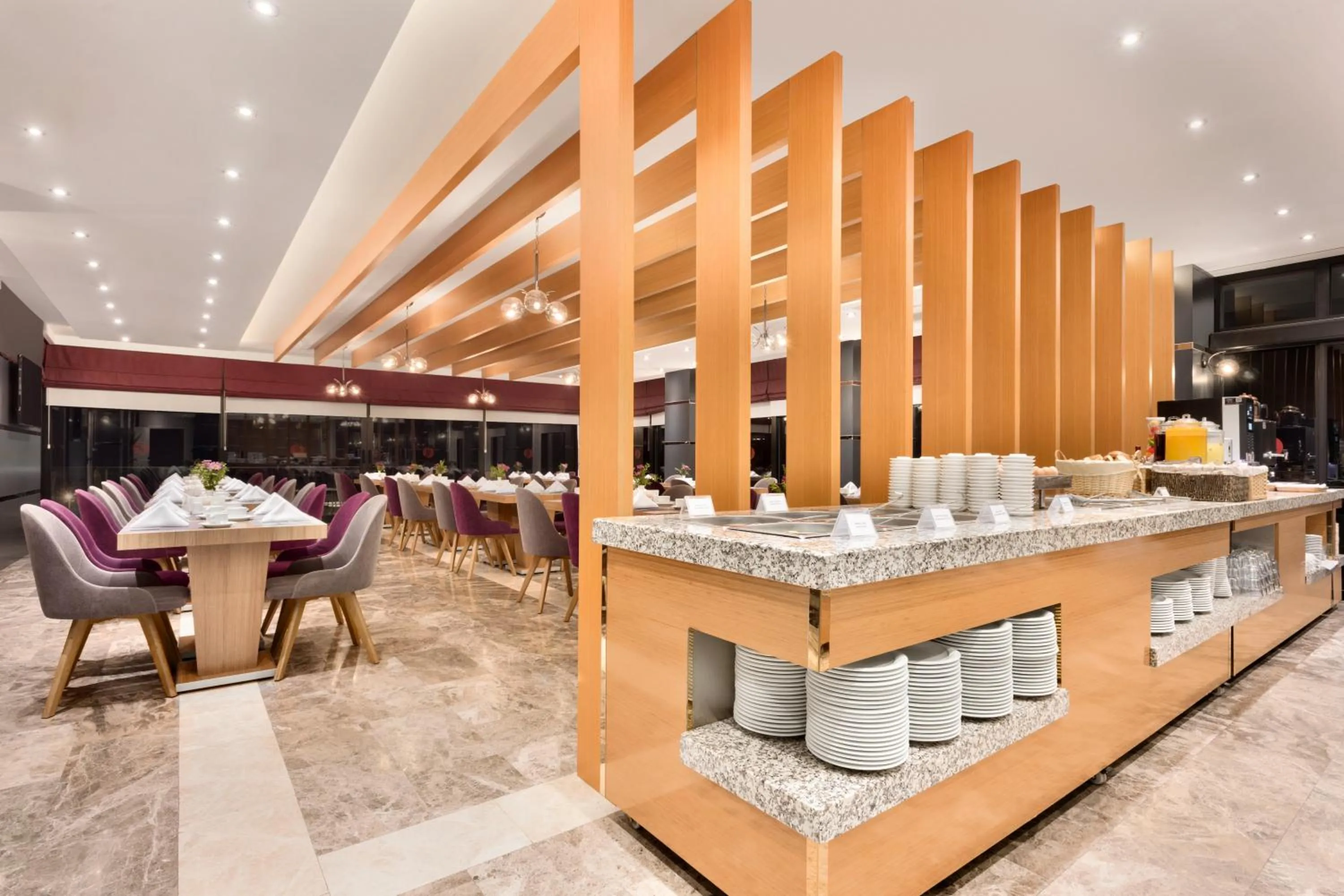 Restaurant/places to eat in Ramada By Wyndham Giresun Piraziz