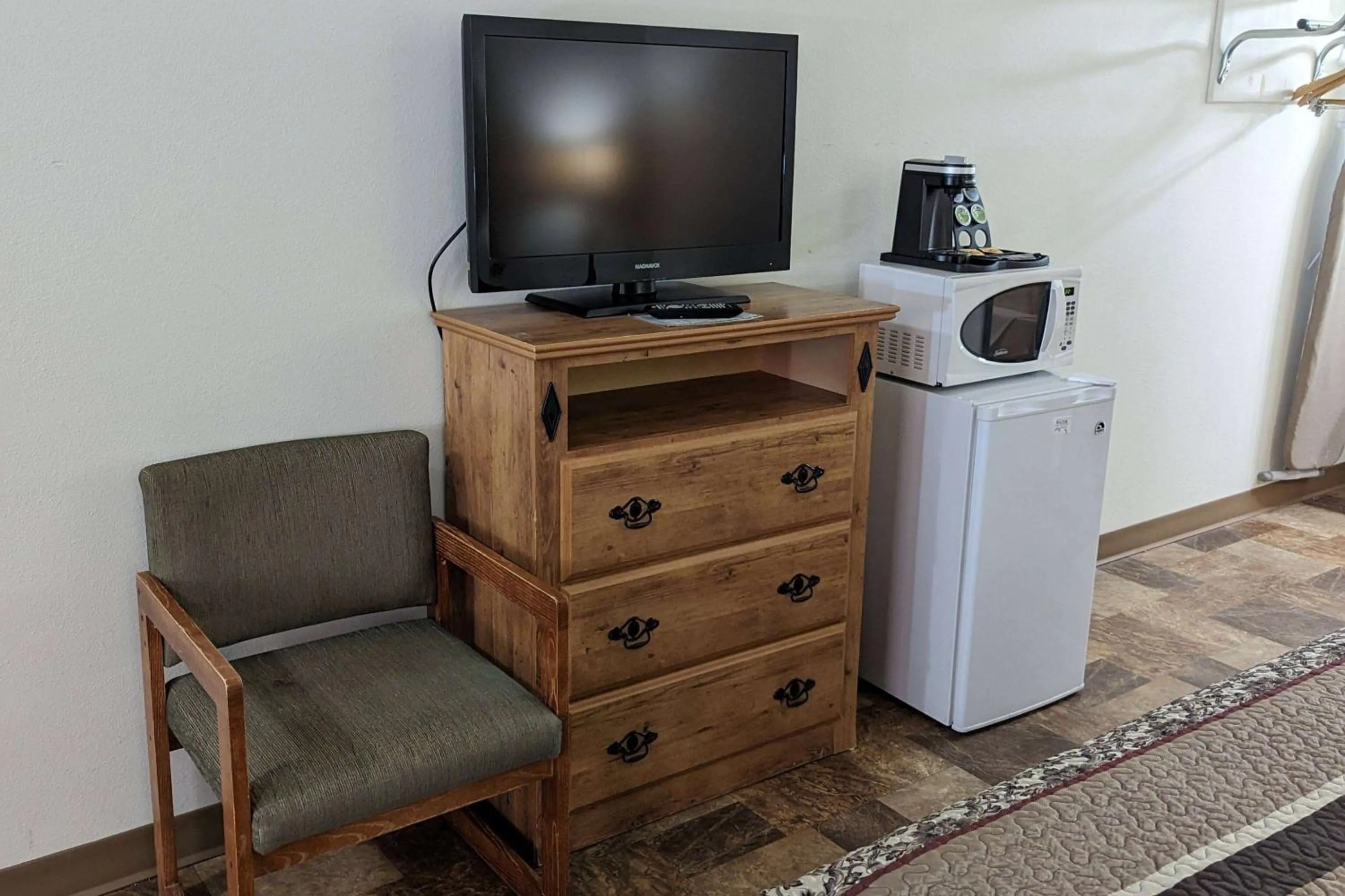 Photo of the whole room in Travelodge by Wyndham Deadwood