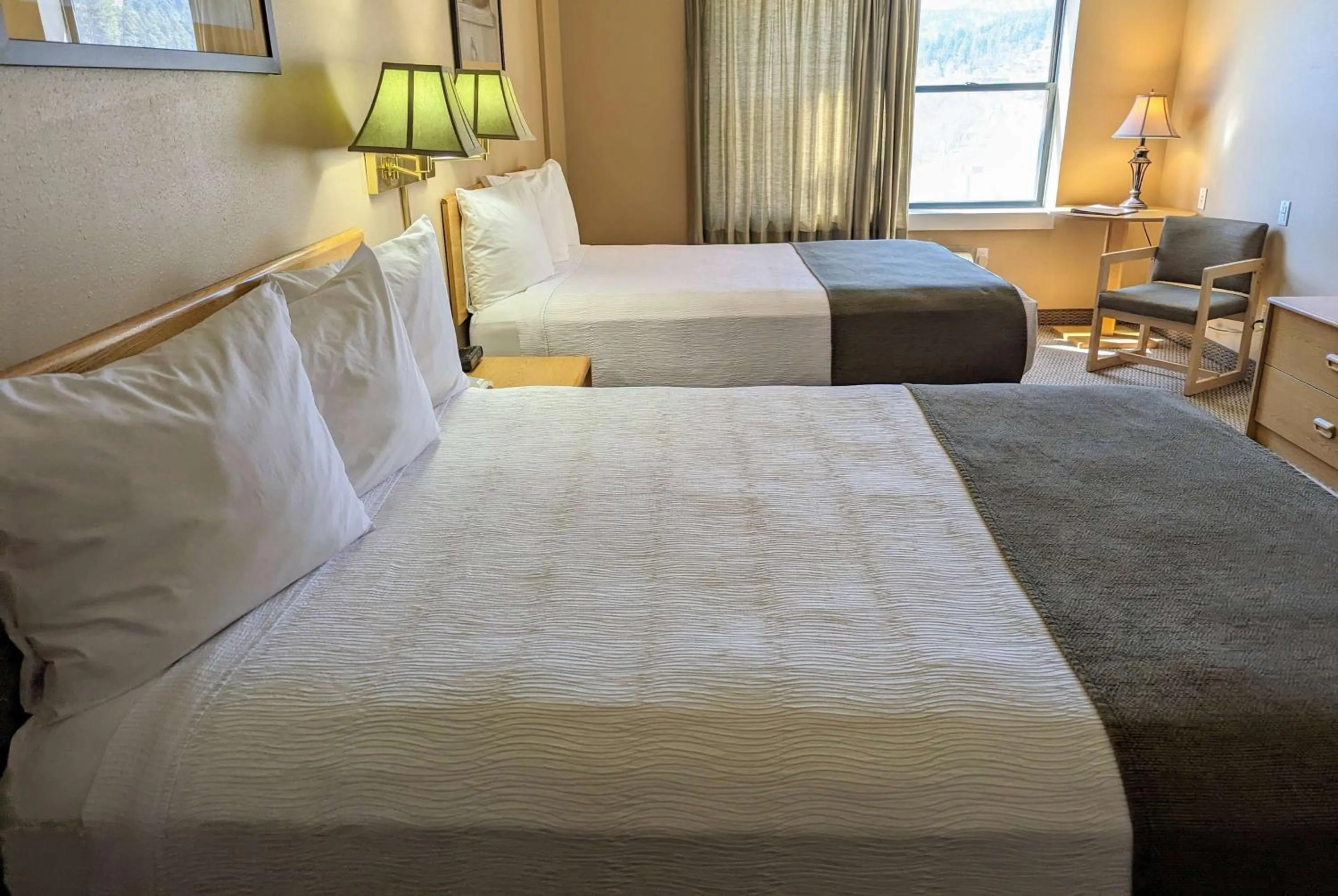 Photo of the whole room, Bed in Travelodge by Wyndham Deadwood