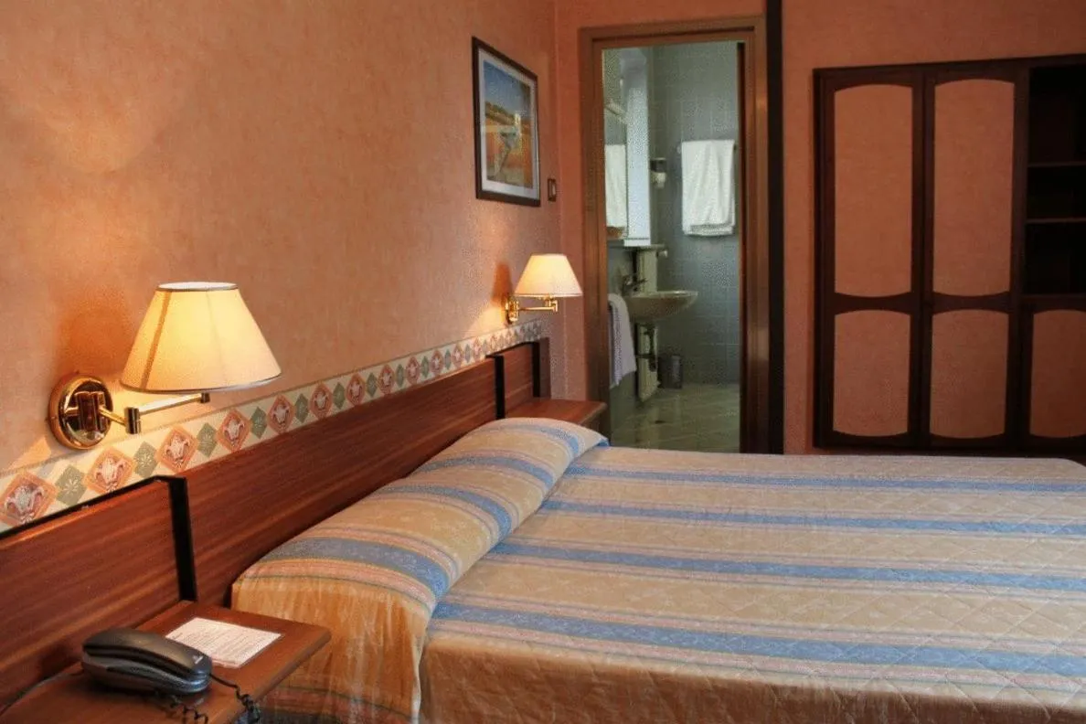 Photo of the whole room, Bed in Hotel Milano