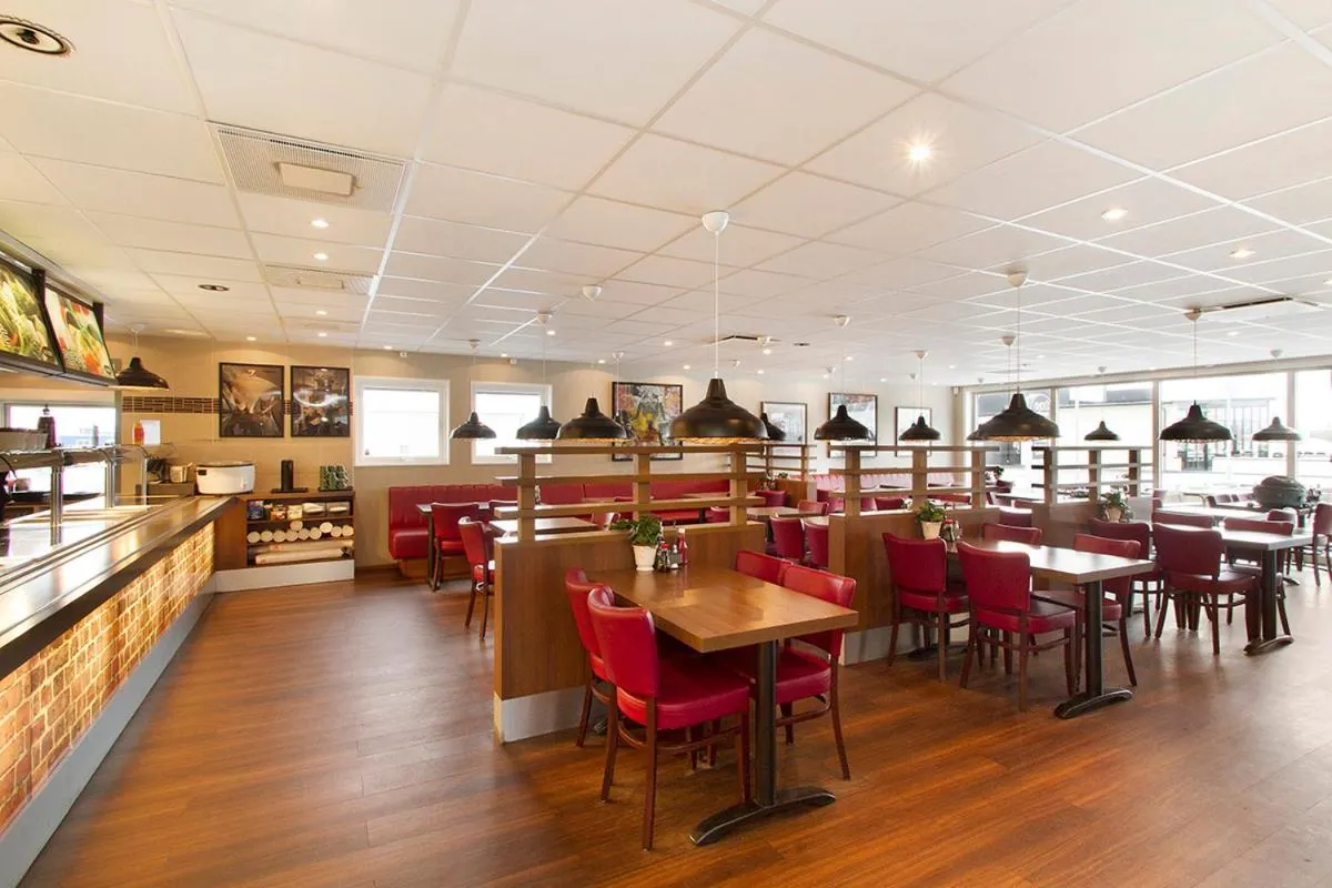 Restaurant/places to eat in Drive-in Motell