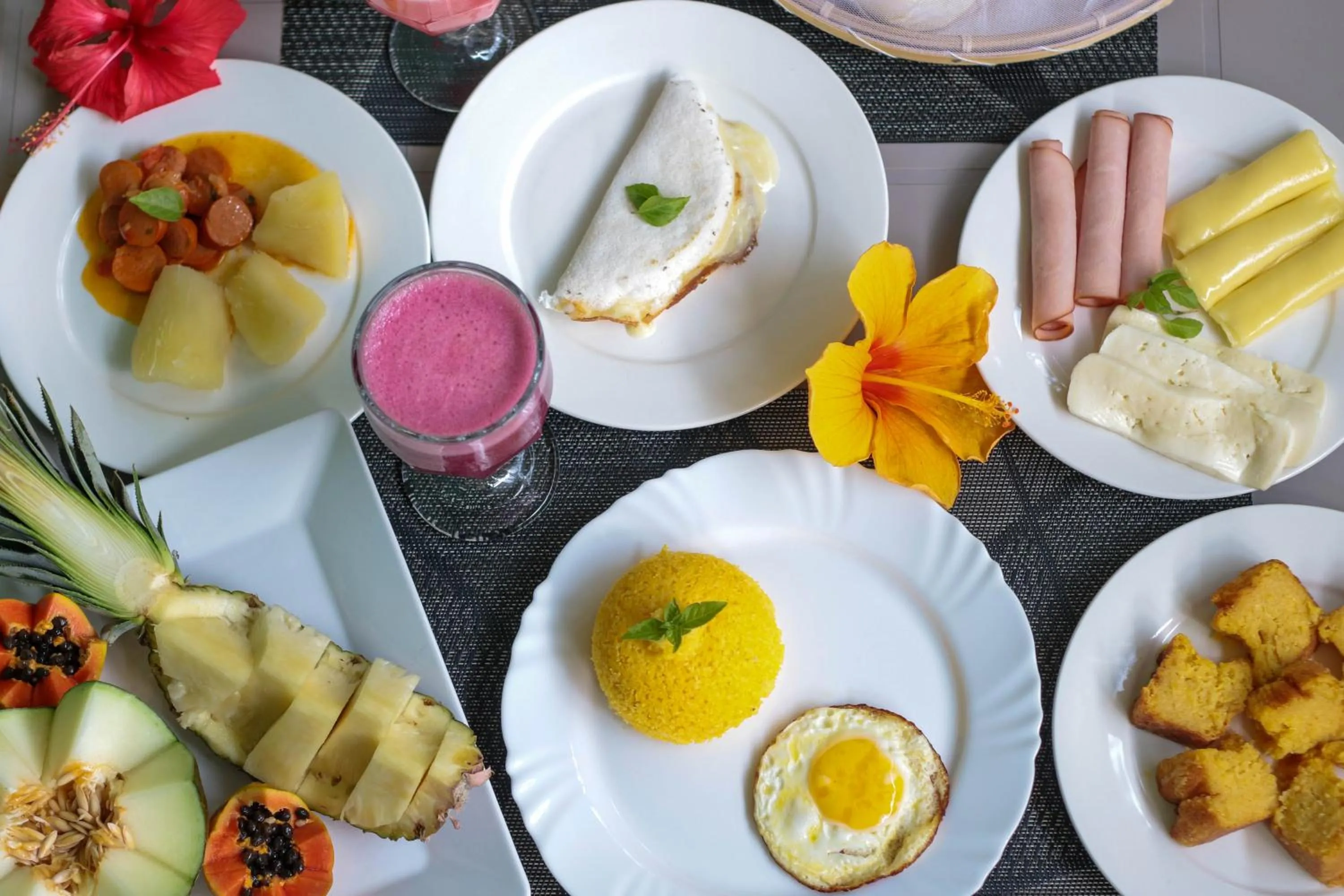 Breakfast in Pousada Leão Marinho