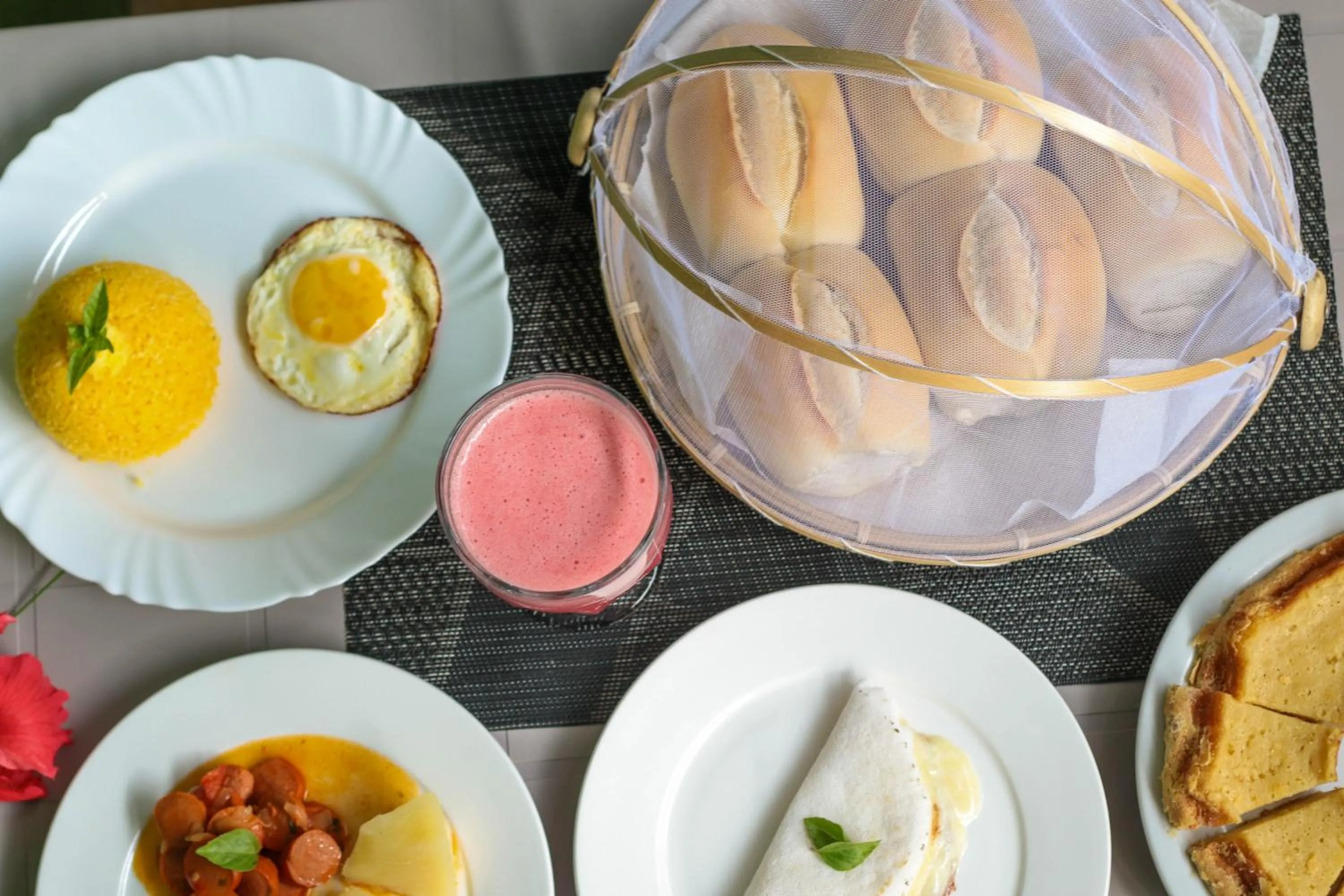 Breakfast in Pousada Leão Marinho