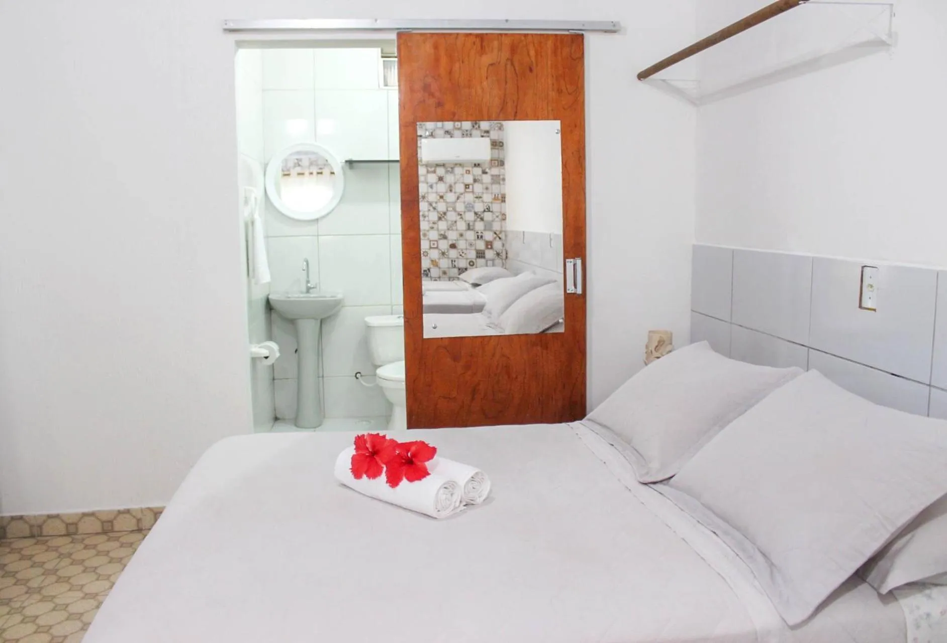 Bedroom, Bed in Pousada Leão Marinho