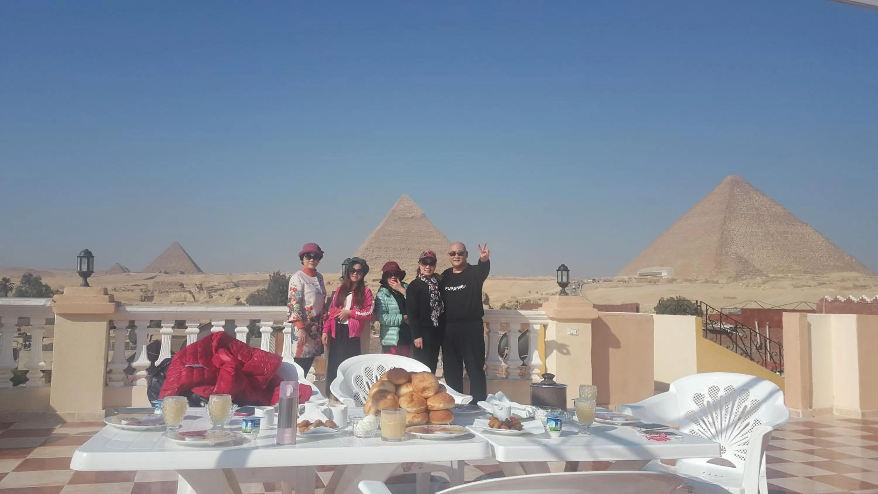 Day in Royal Pyramids Inn