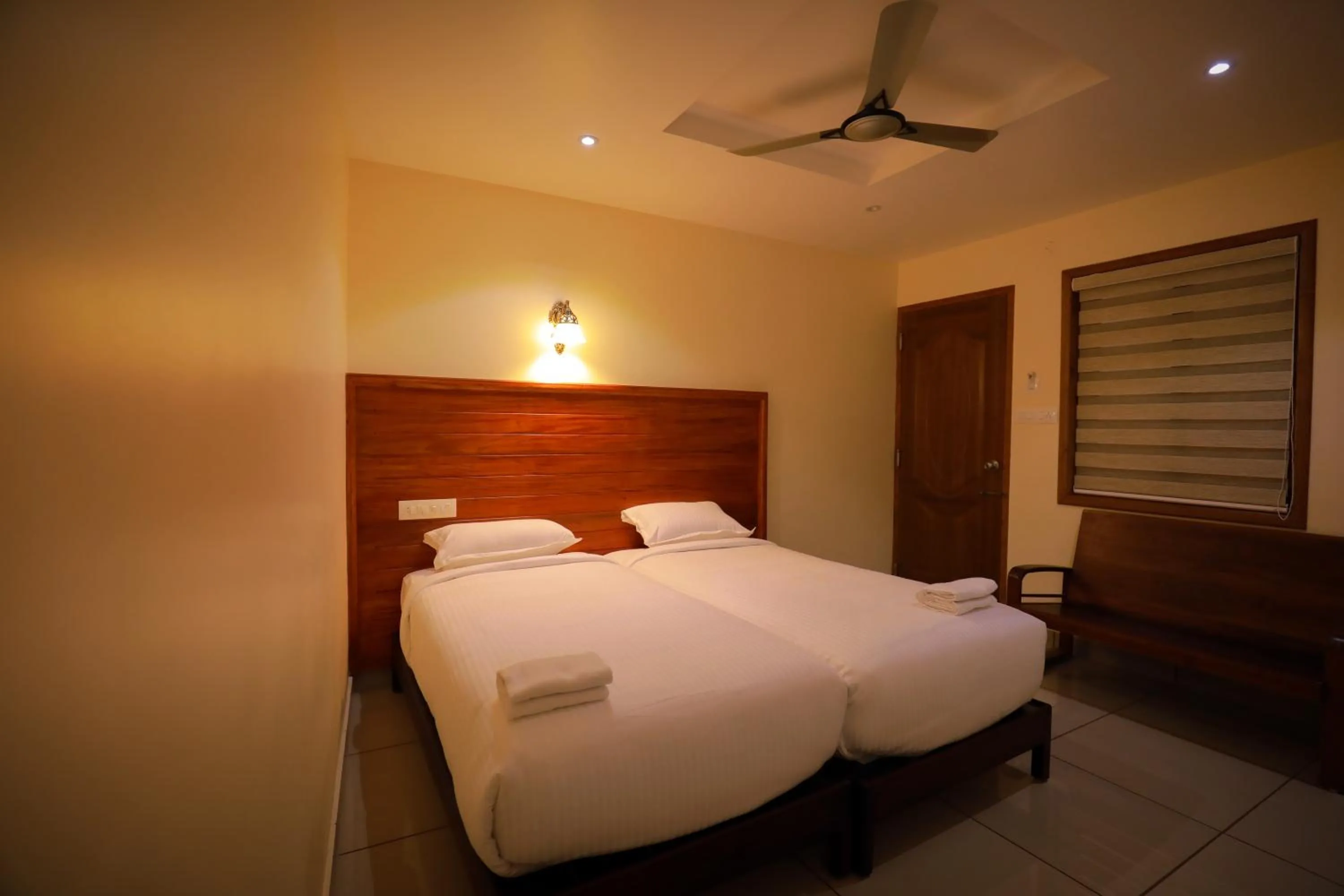 Roses Inn Fortkochi