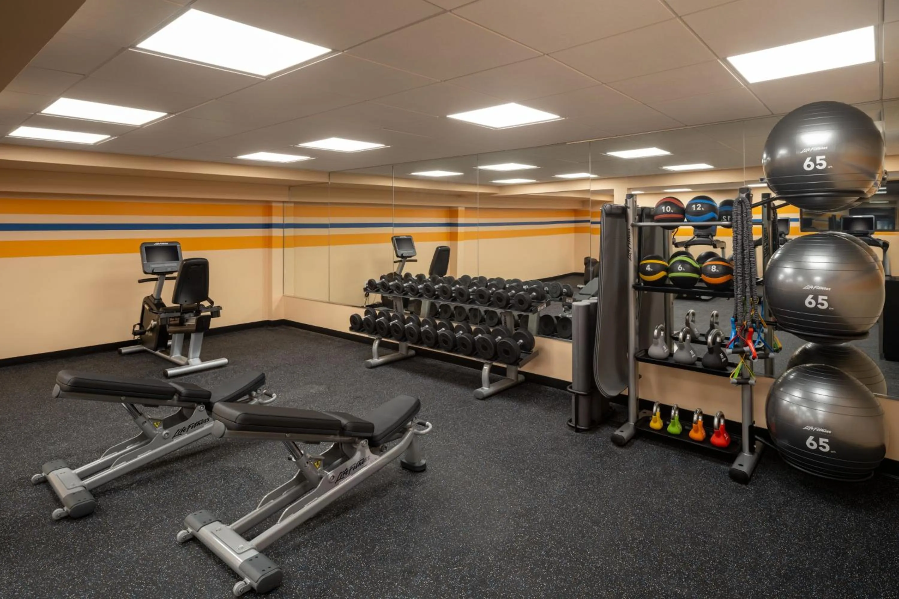 Fitness centre/facilities in The Wayback, Pigeon Forge, A Tribute Portfolio Hotel