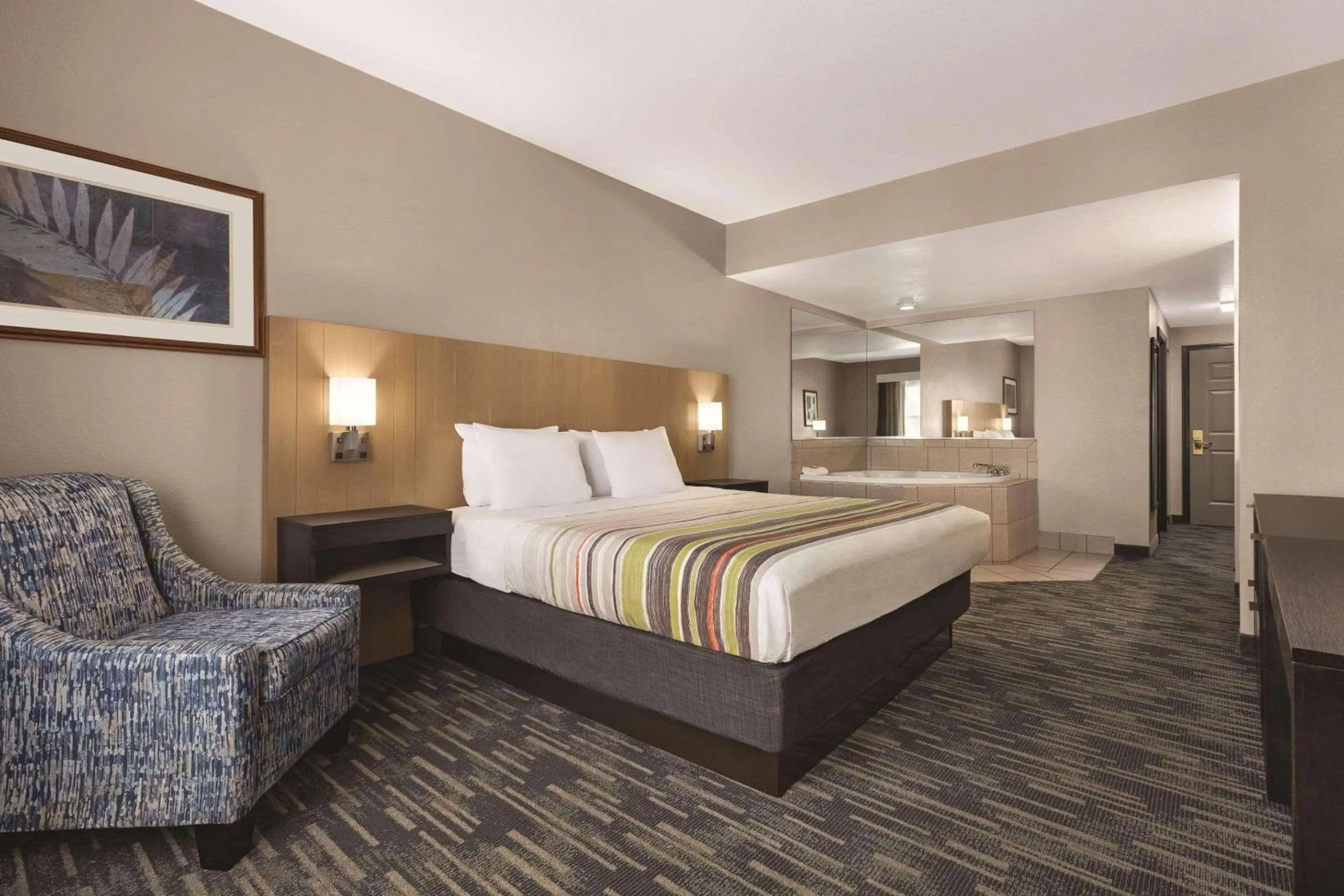 Bedroom, Bed in Country Inn & Suites by Radisson, Panama City Beach, FL