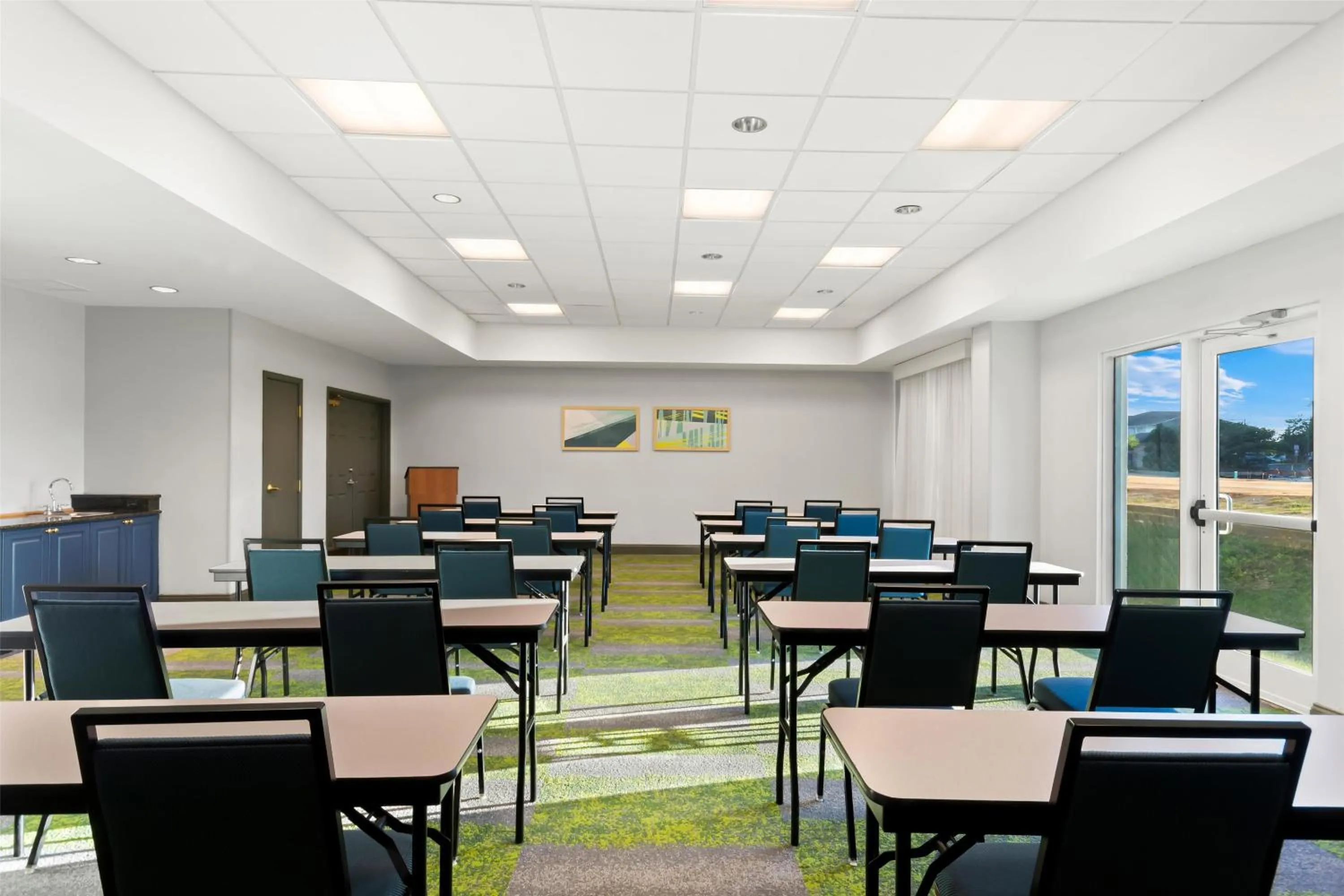 Meeting/conference room in Spark by Hilton Panama City Beach